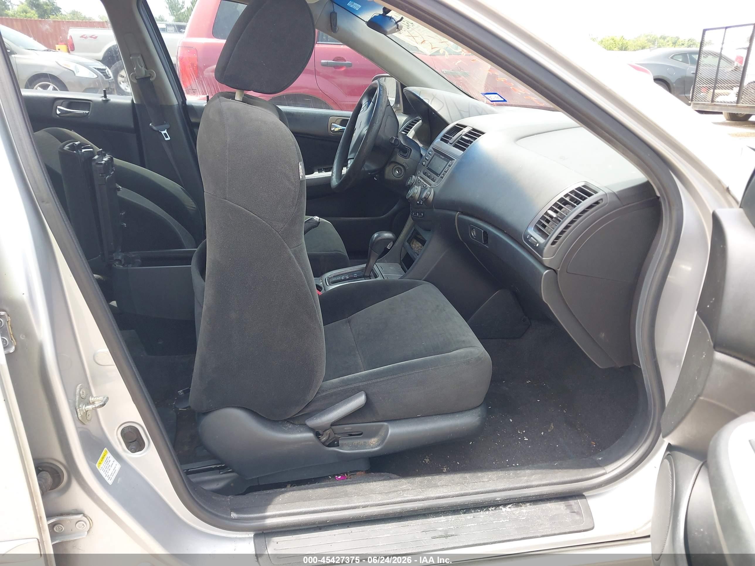 2007 Honda Accord 2.4 Ex Silver vin: 1HGCM56707A184252