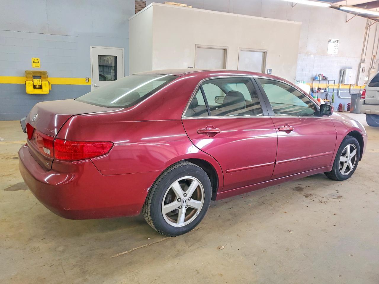 2005 Honda Accord Ex Burgundy vin: 1HGCM56715A043039