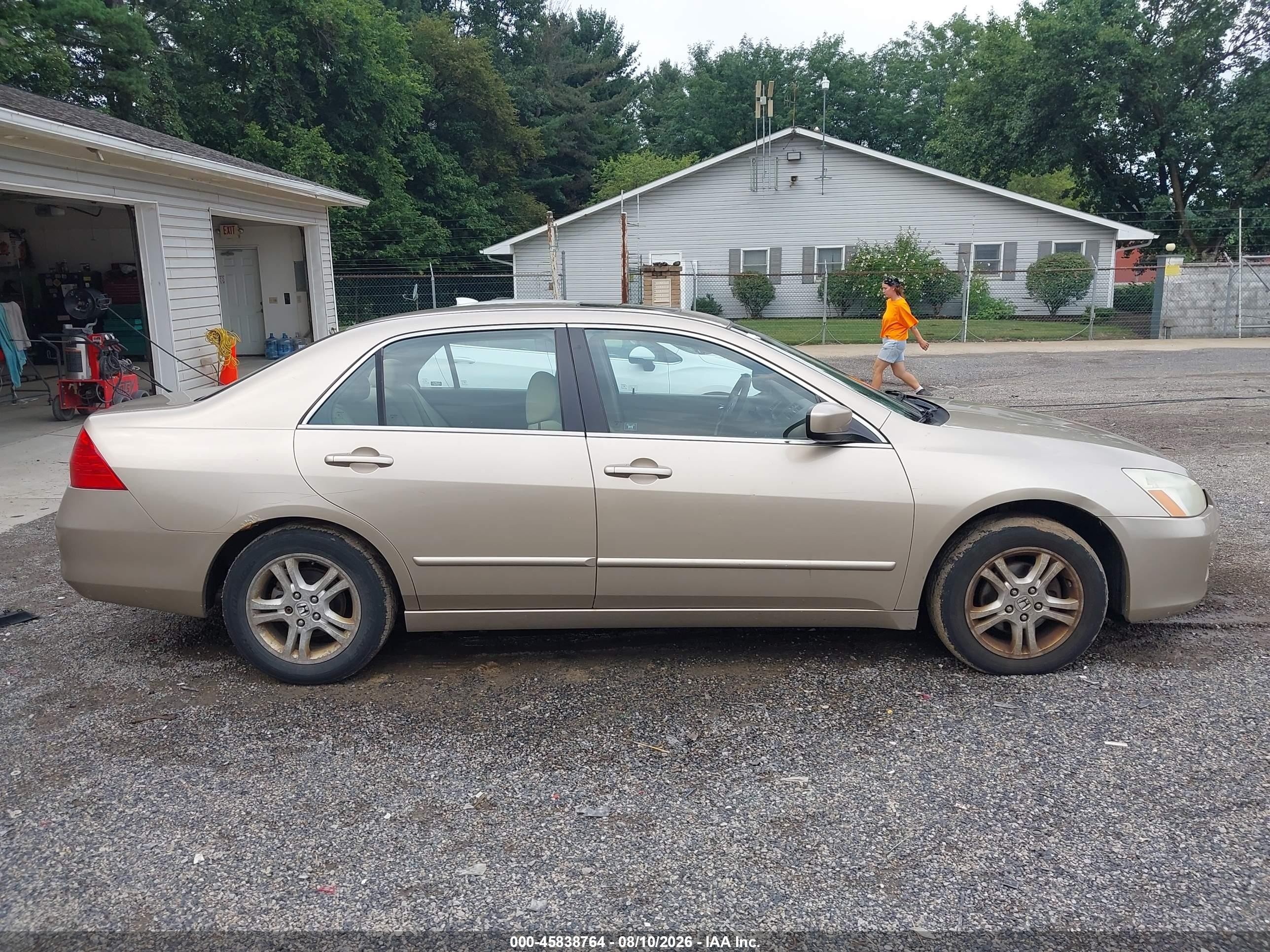 2006 Honda Accord 2.4 Ex Золотой vin: 1HGCM56716A030101