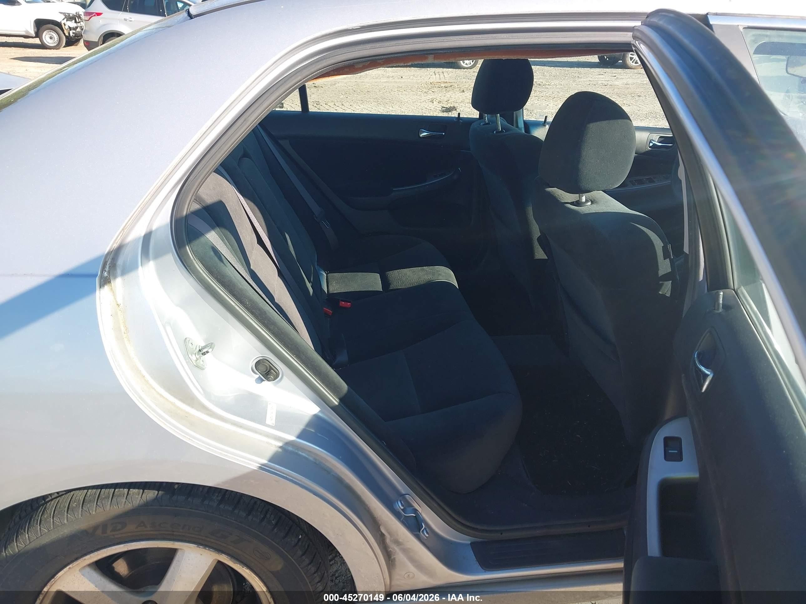 2004 Honda Accord 2.4 Ex Silver vin: 1HGCM56734A179090