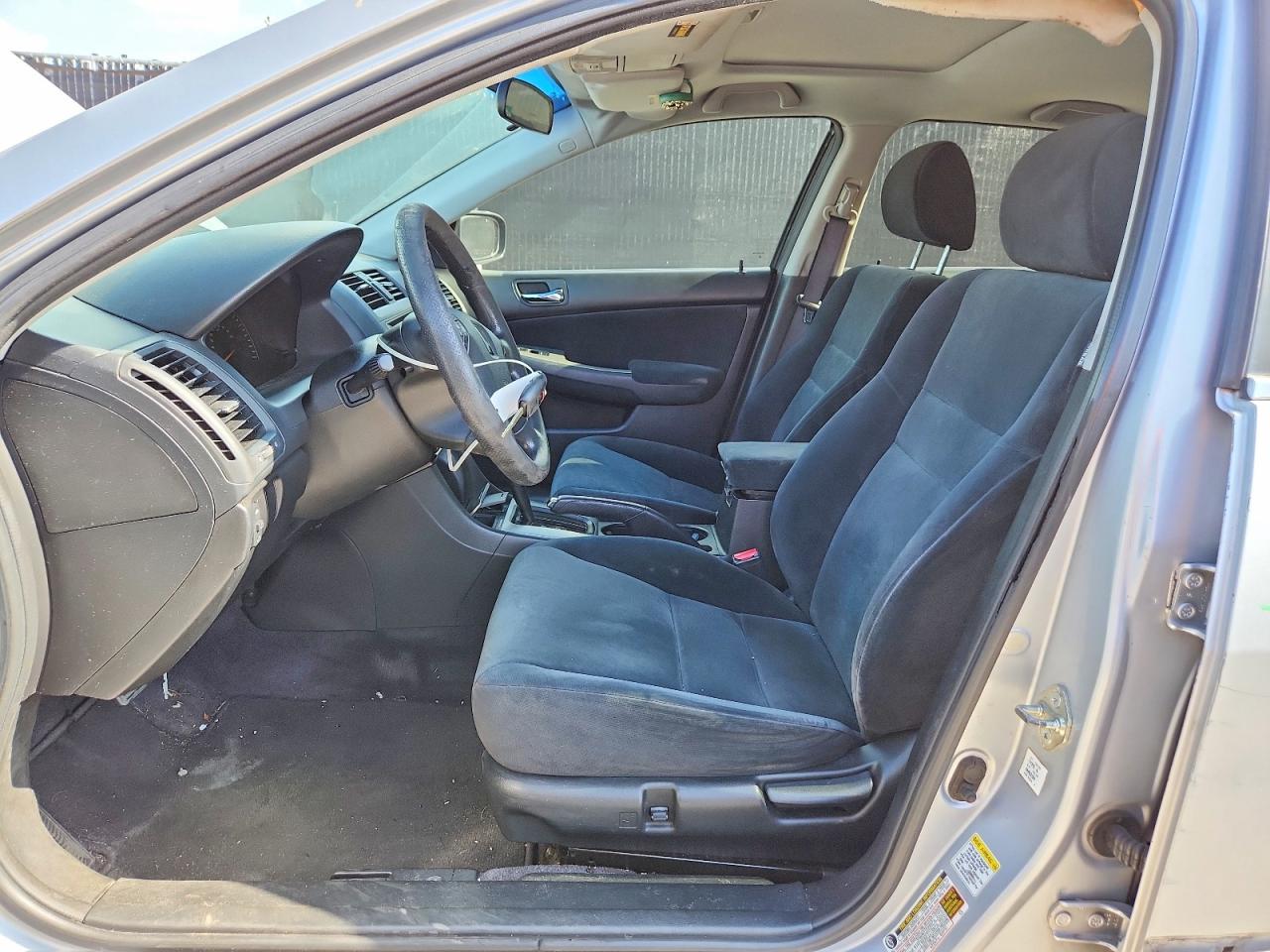 2005 Honda Accord Ex Silver vin: 1HGCM56735A077807