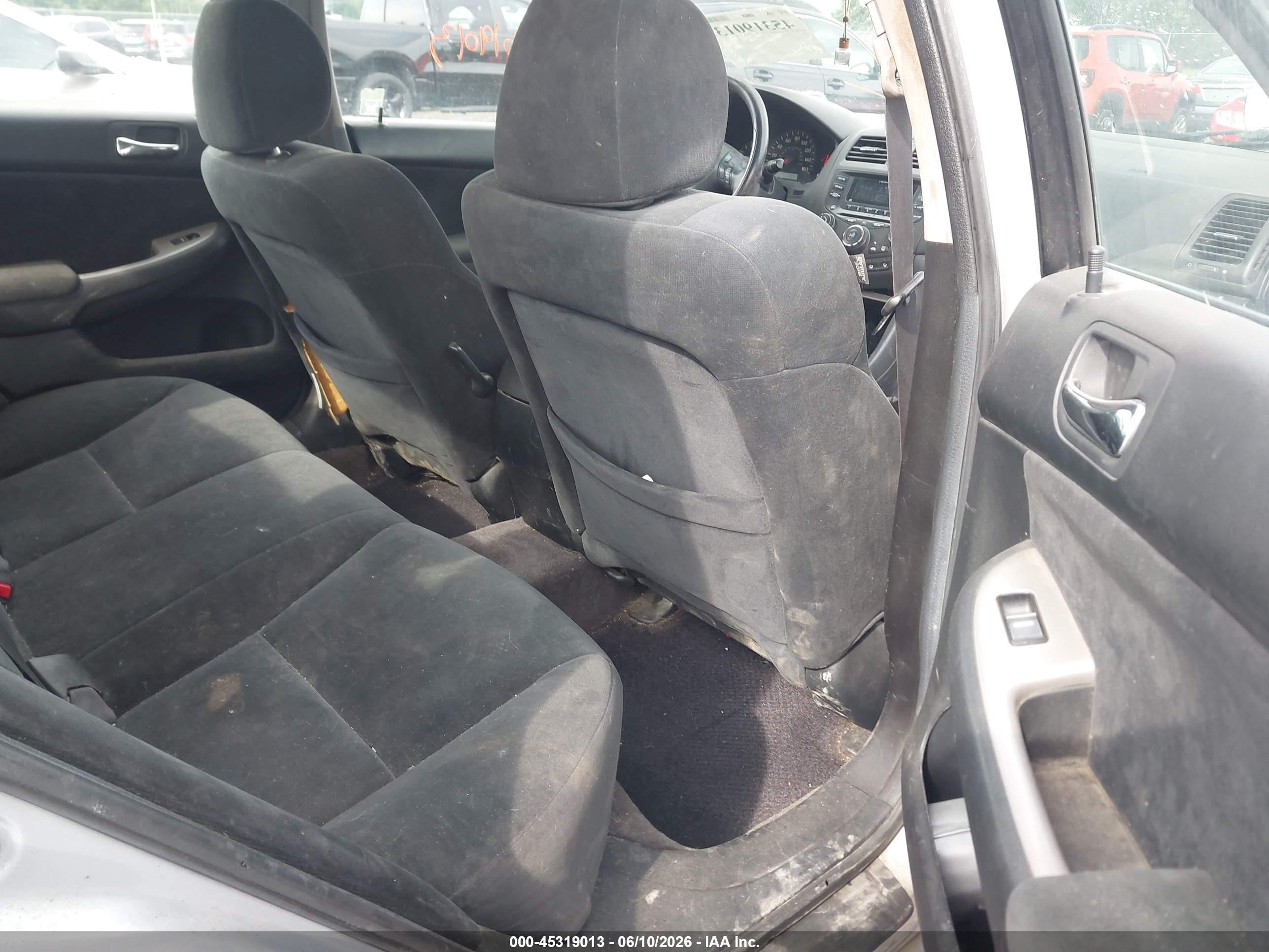 2005 Honda Accord 2.4 Ex Silver vin: 1HGCM56735A171752