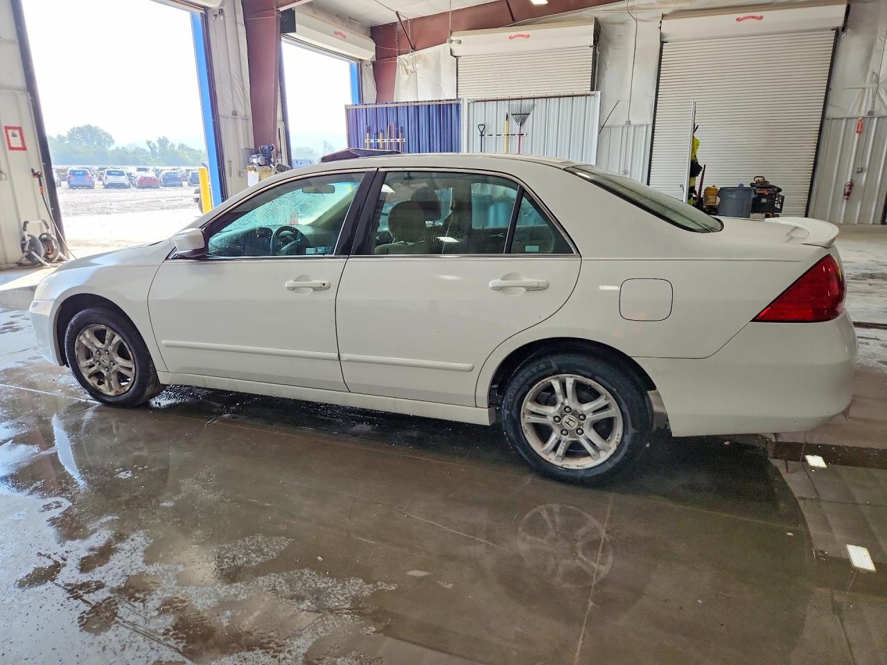 2007 Honda Accord Ex Белый vin: 1HGCM56737A062744