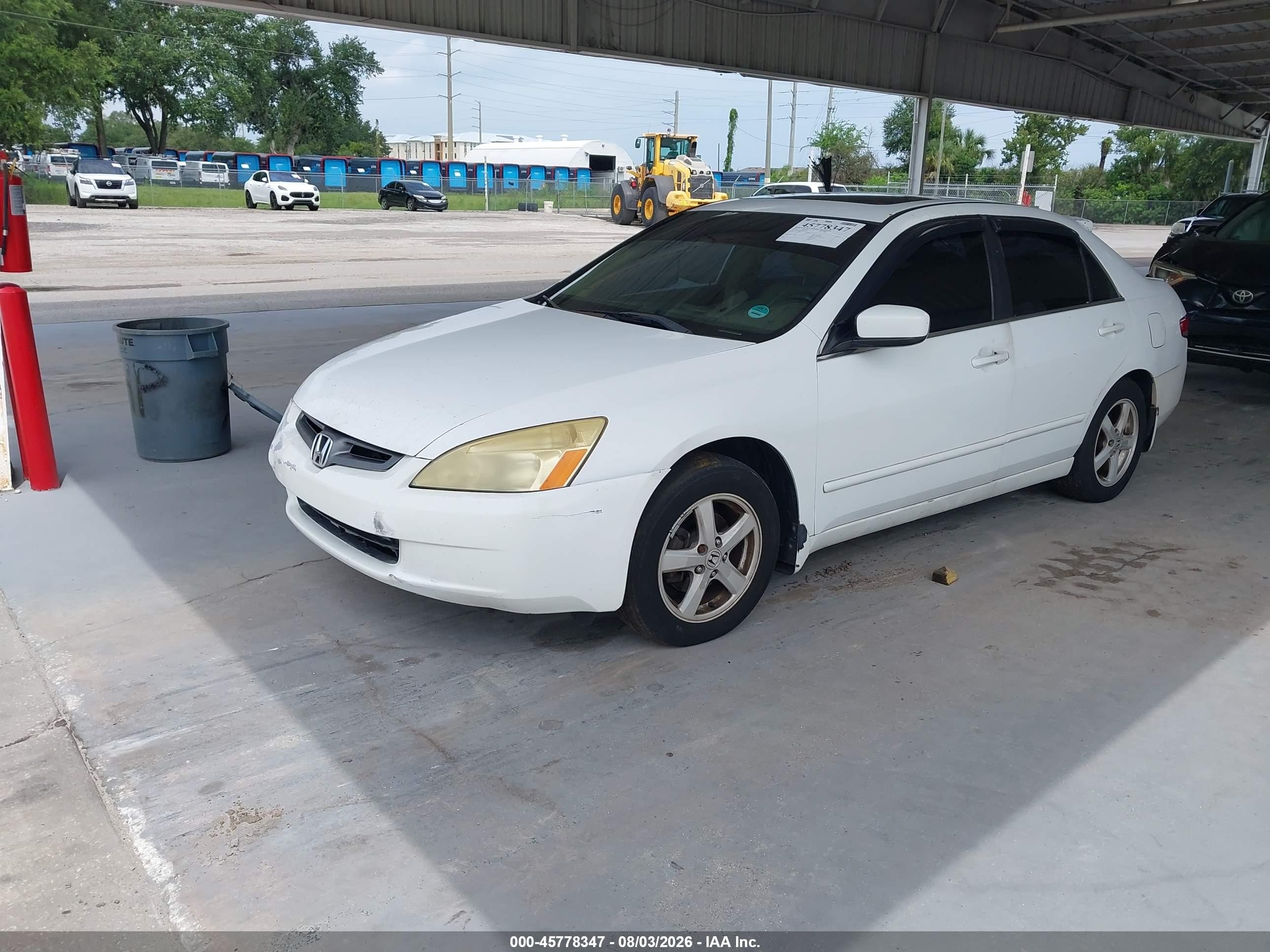 2004 Honda Accord 2.4 Ex White vin: 1HGCM56744A014701