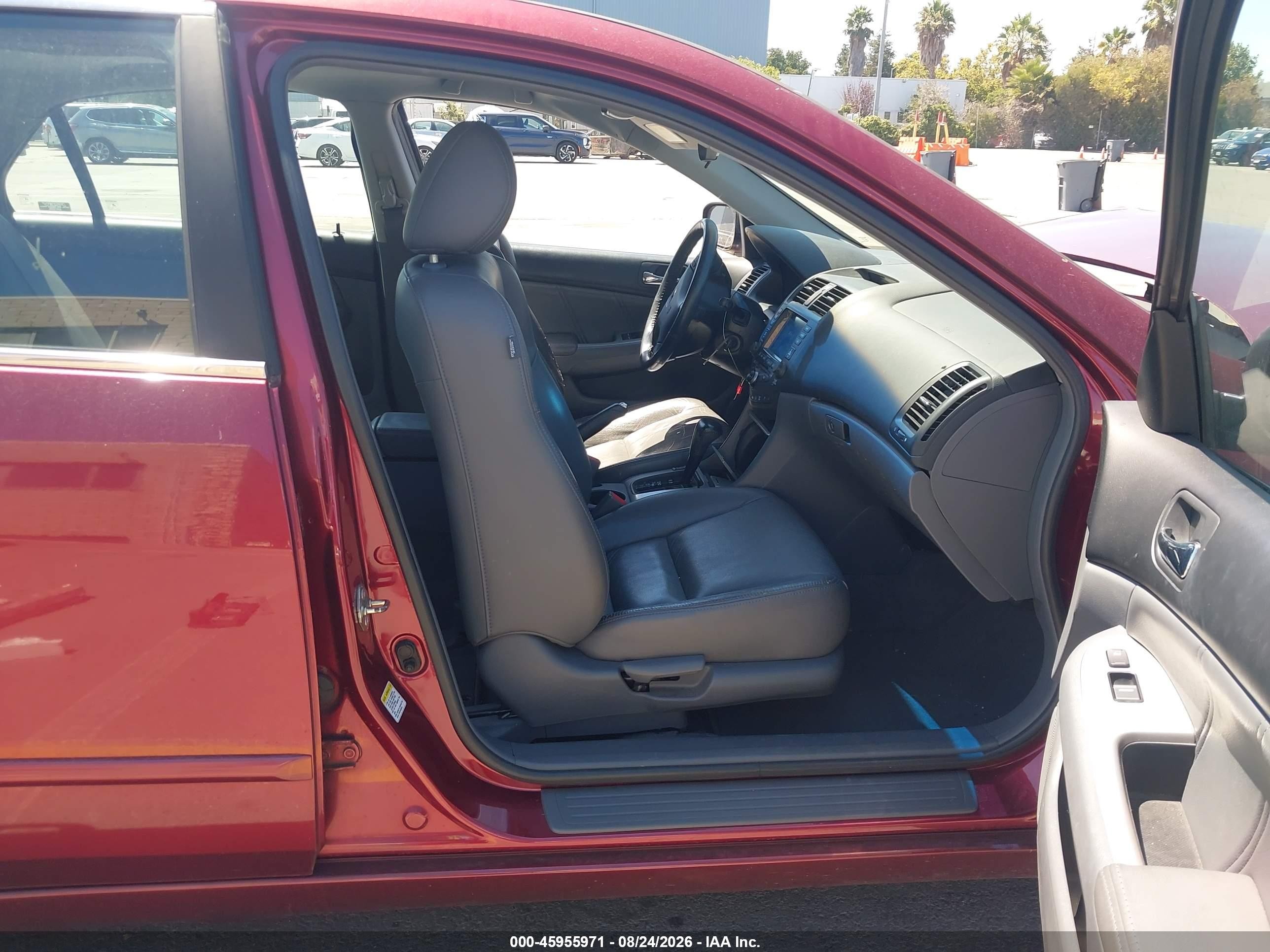 2005 Honda Accord 2.4 Ex Red vin: 1HGCM56745A087102