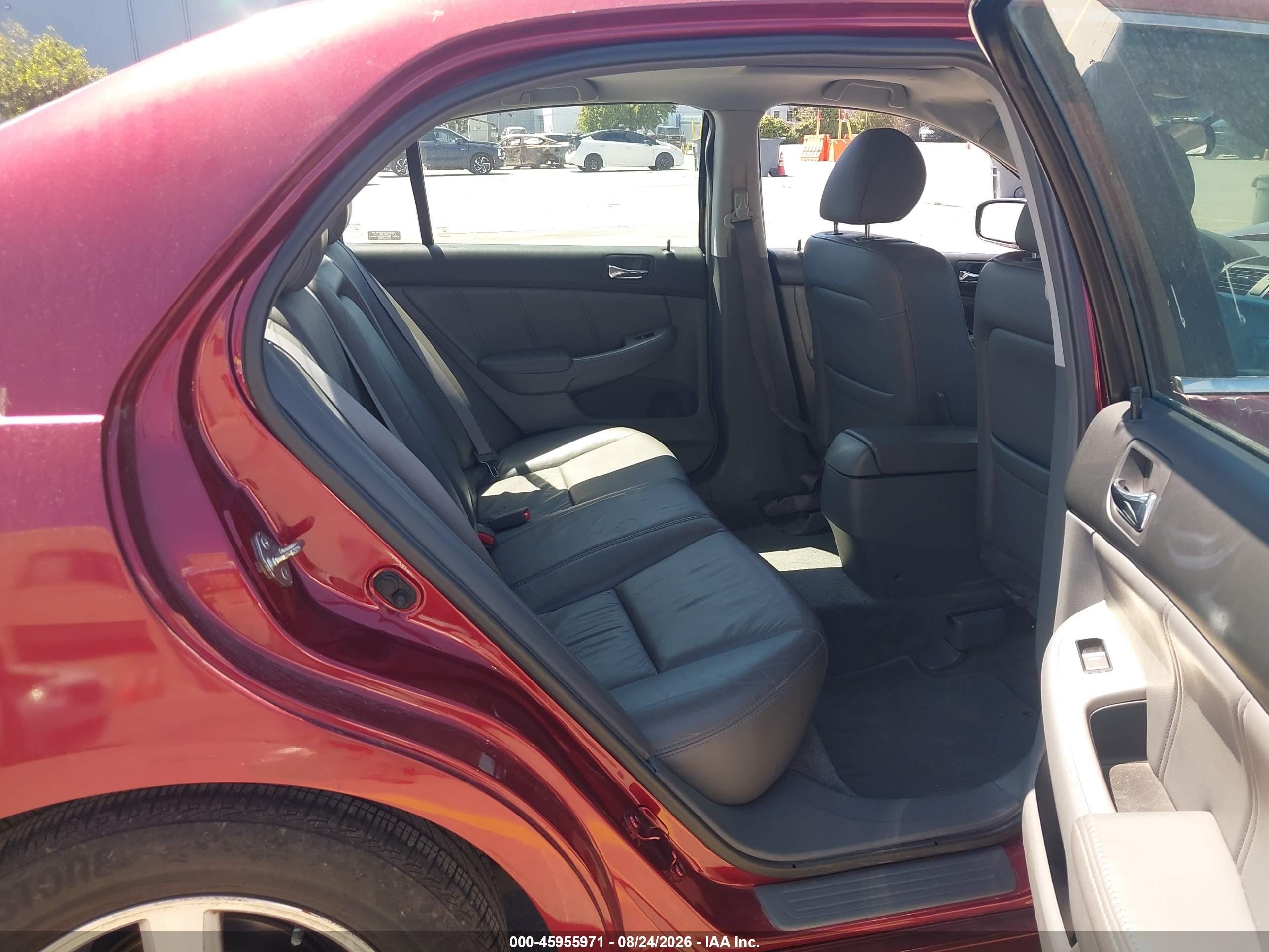 2005 Honda Accord 2.4 Ex Red vin: 1HGCM56745A087102
