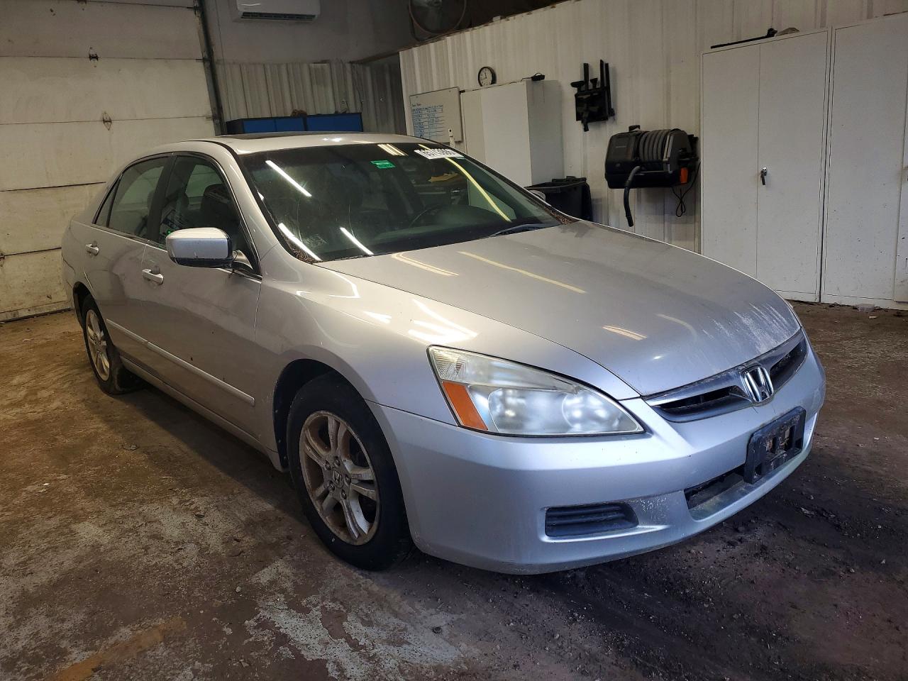 2006 Honda Accord Ex Серебряный vin: 1HGCM56746A144934