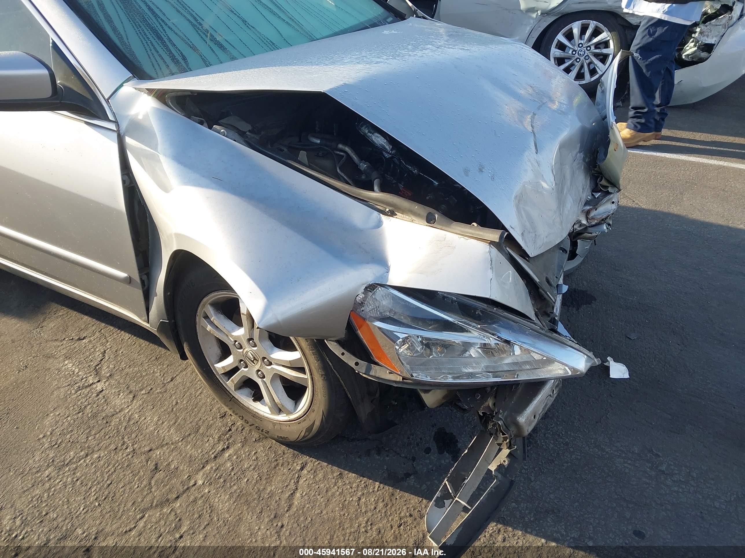 2006 Honda Accord 2.4 Ex Серебряный vin: 1HGCM56746A186424