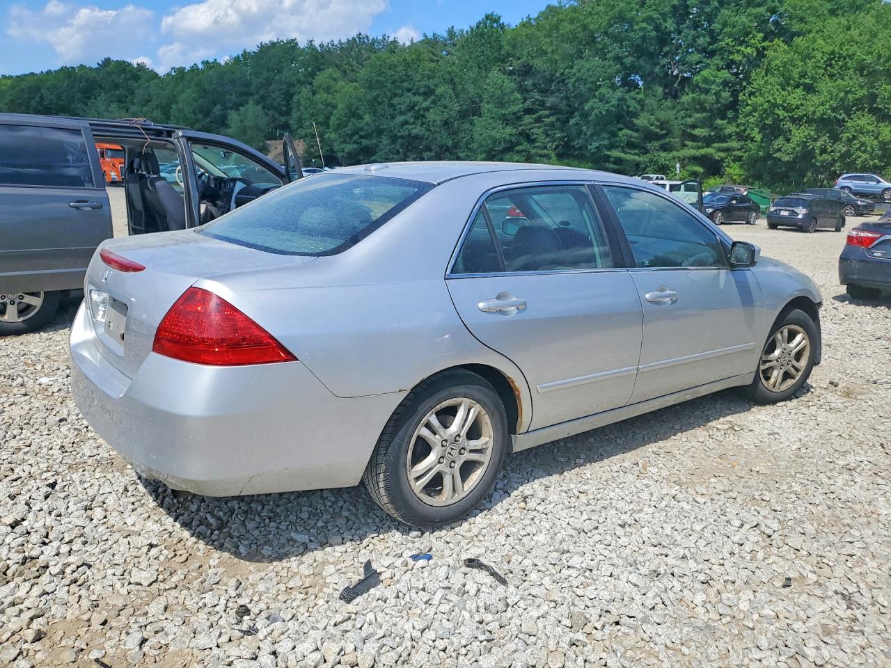 2007 Honda Accord Ex Silver vin: 1HGCM56747A008496