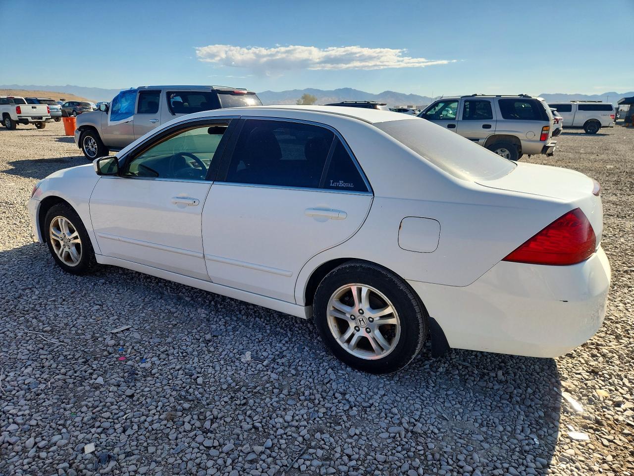 2007 Honda Accord Ex White vin: 1HGCM56747A227653