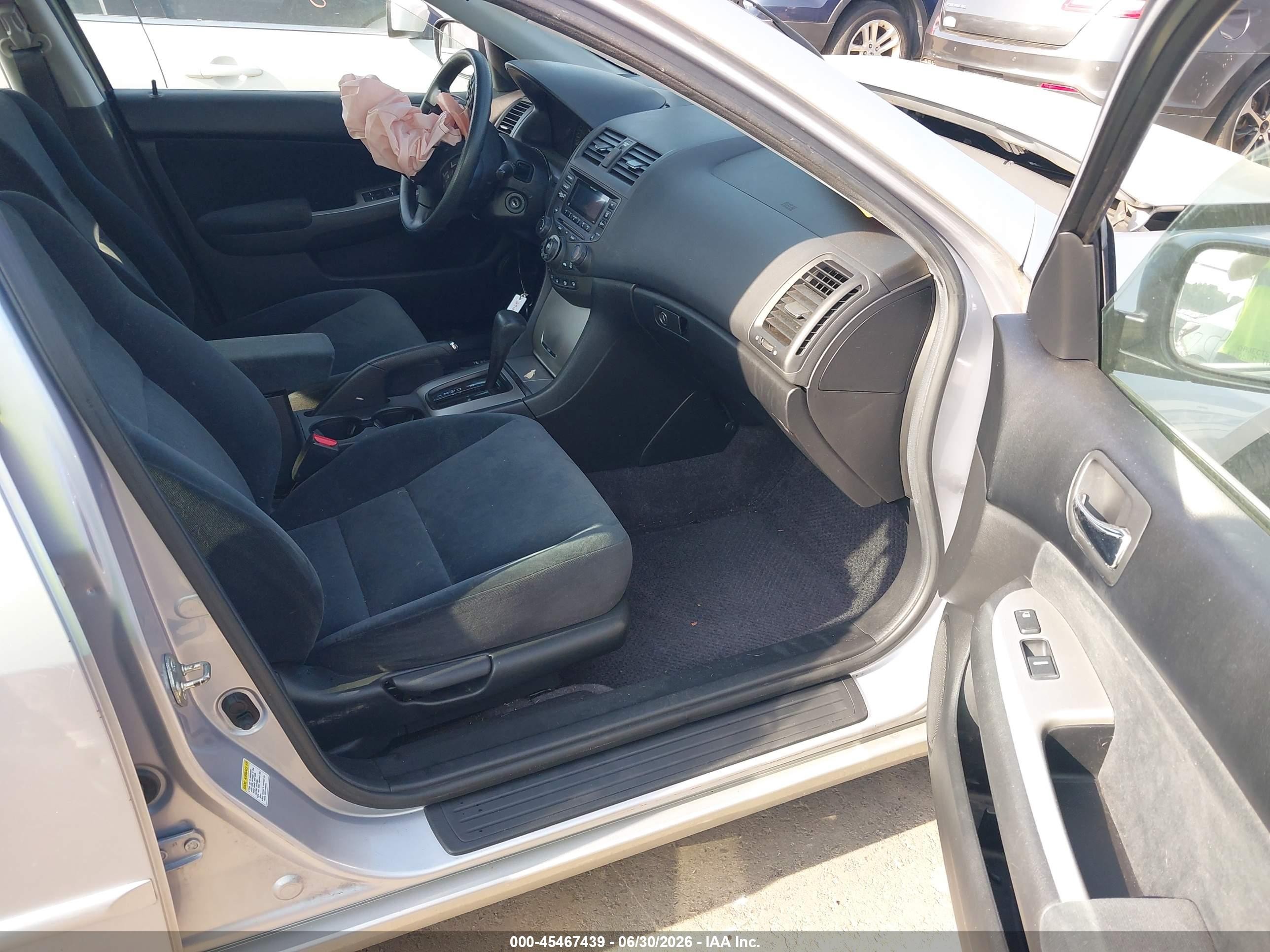 2004 Honda Accord 2.4 Ex Серый vin: 1HGCM56754A075443