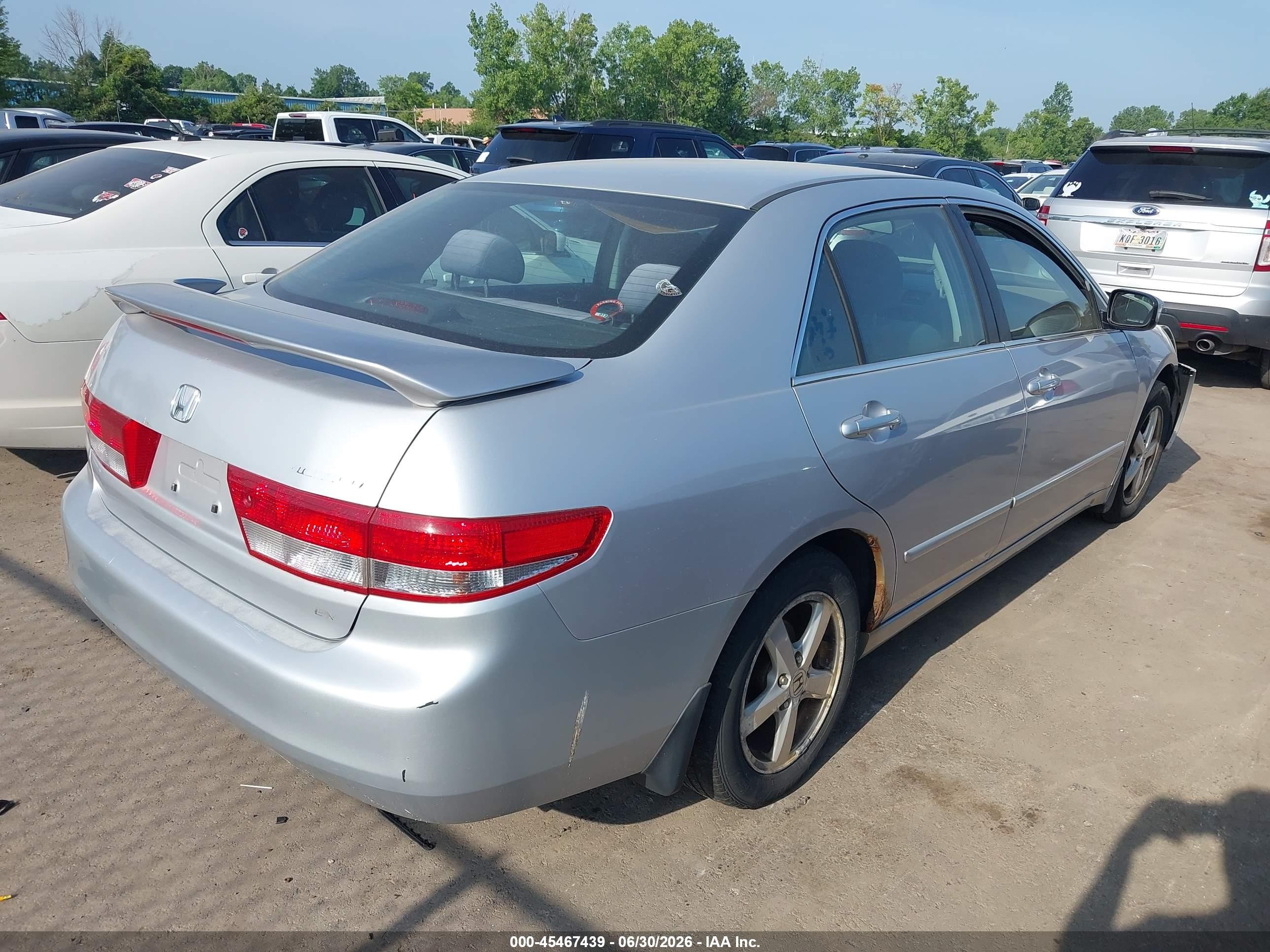 2004 Honda Accord 2.4 Ex Серый vin: 1HGCM56754A075443