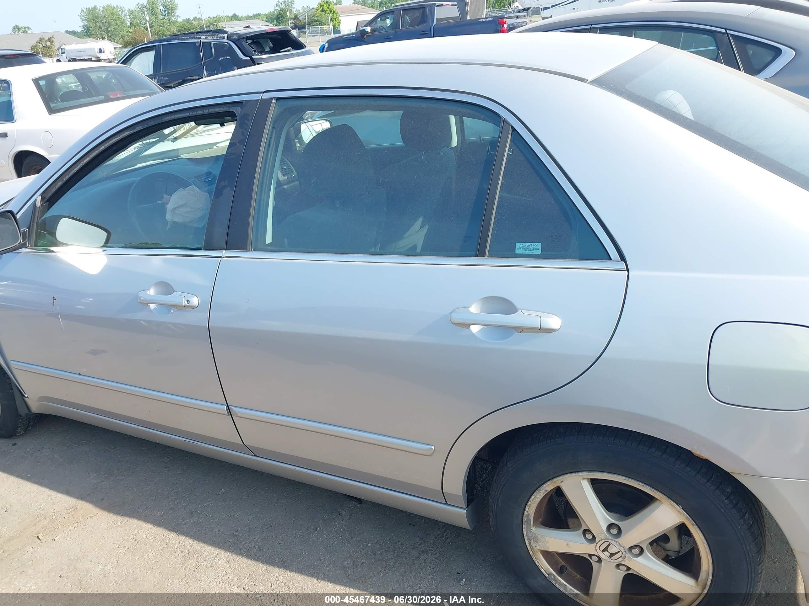 2004 Honda Accord 2.4 Ex Серый vin: 1HGCM56754A075443