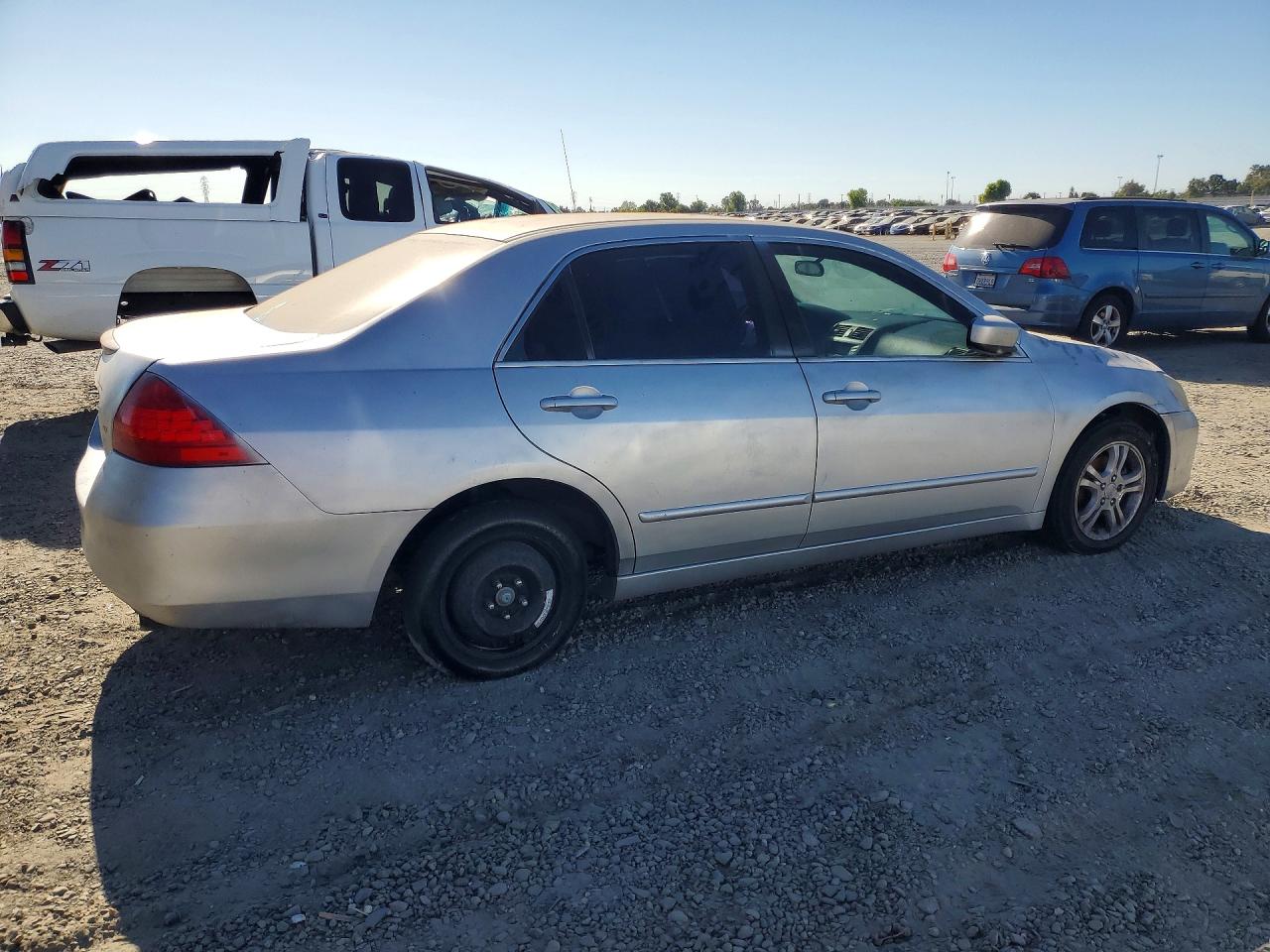 2006 Honda Accord Ex Silver vin: 1HGCM56756A084596