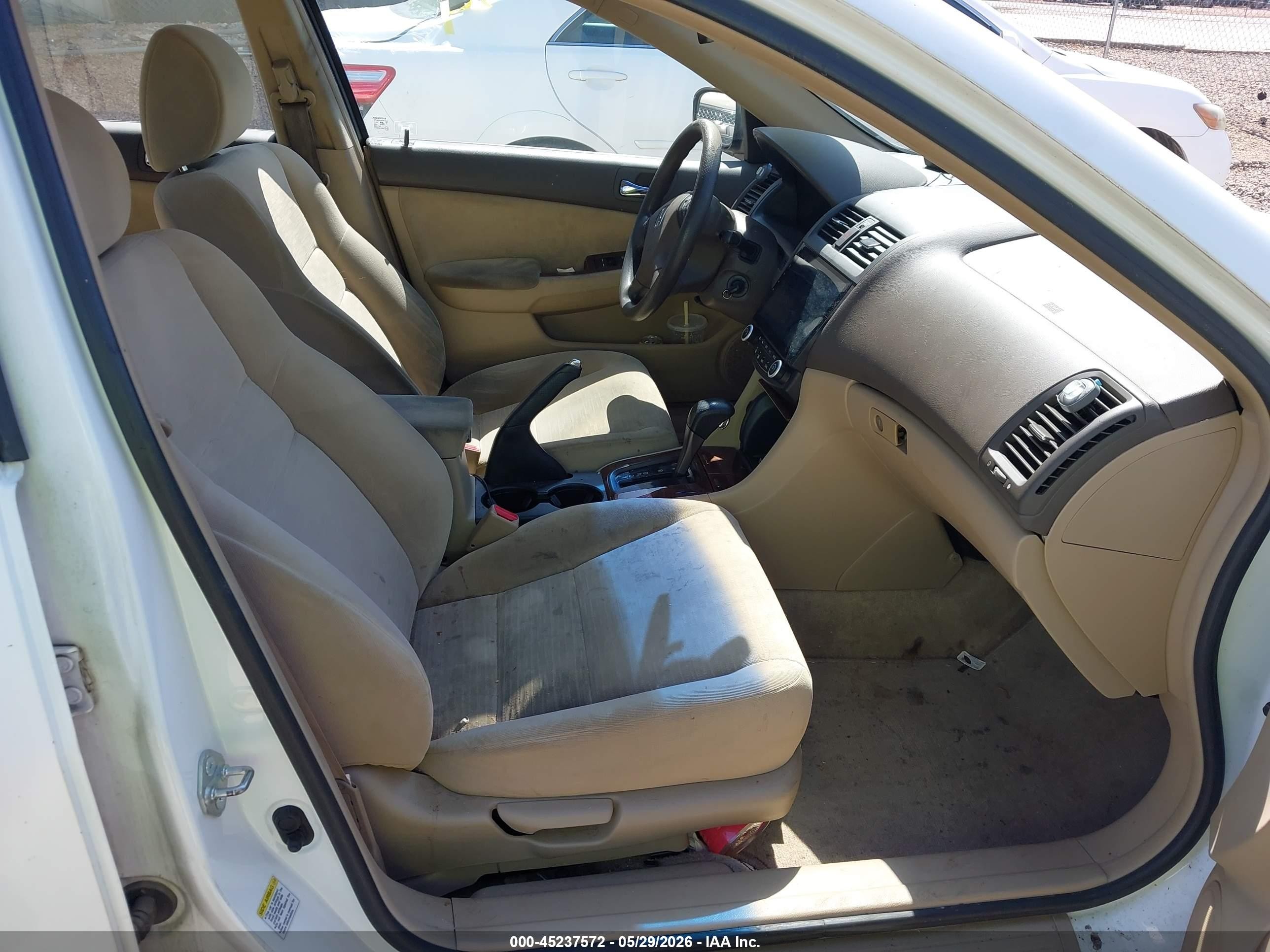 2006 Honda Accord 2.4 Ex White vin: 1HGCM56756A150869