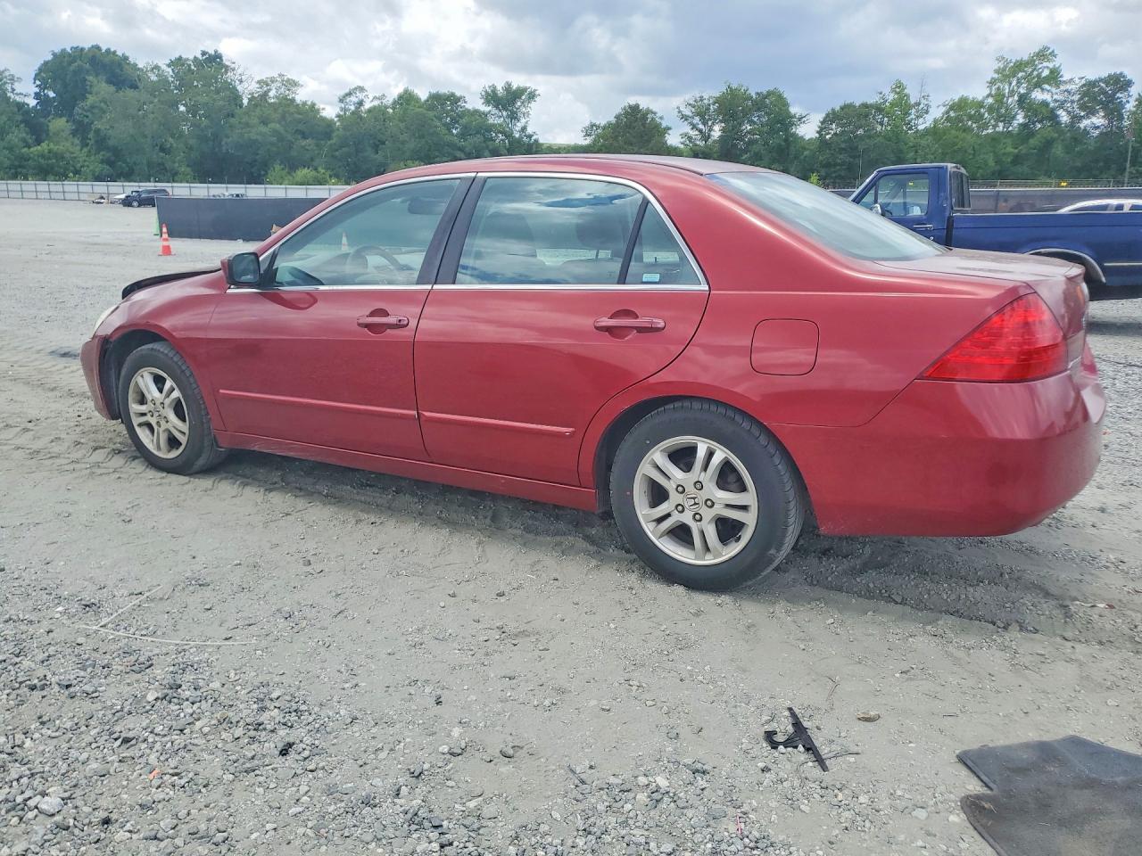 2007 Honda Accord Red vin: 1HGCM56757A006949