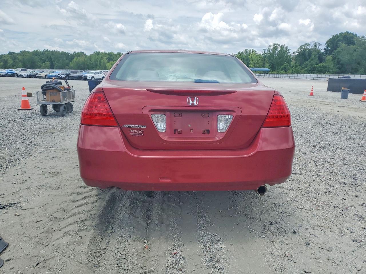 2007 Honda Accord Red vin: 1HGCM56757A006949