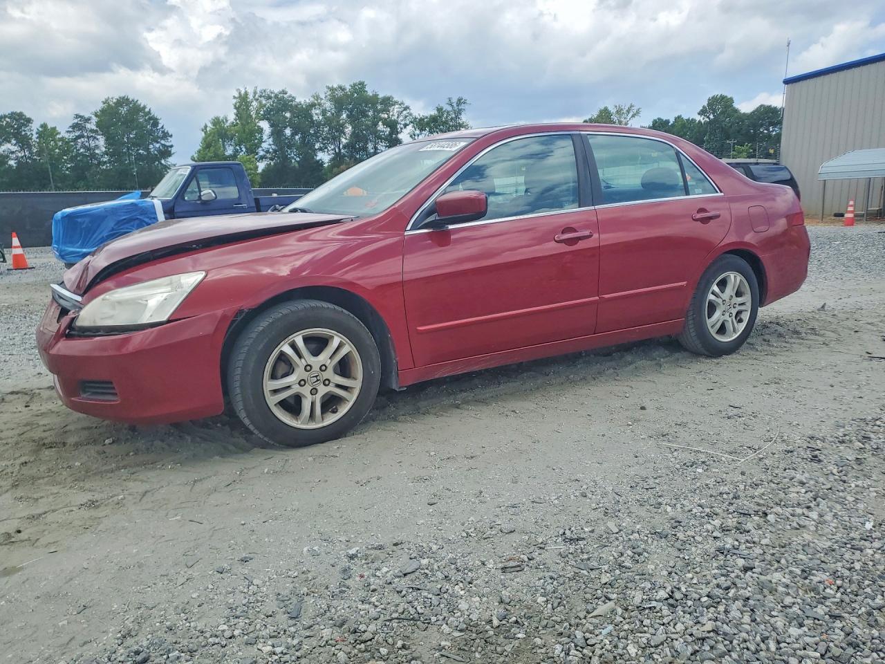 2007 Honda Accord Red vin: 1HGCM56757A006949