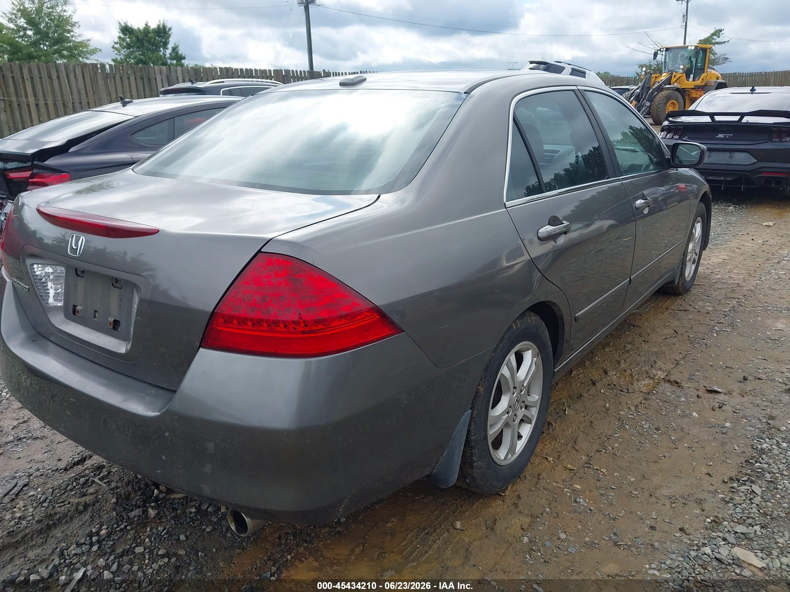 2007 Honda Accord 2.4 Ex Gray vin: 1HGCM56757A020236