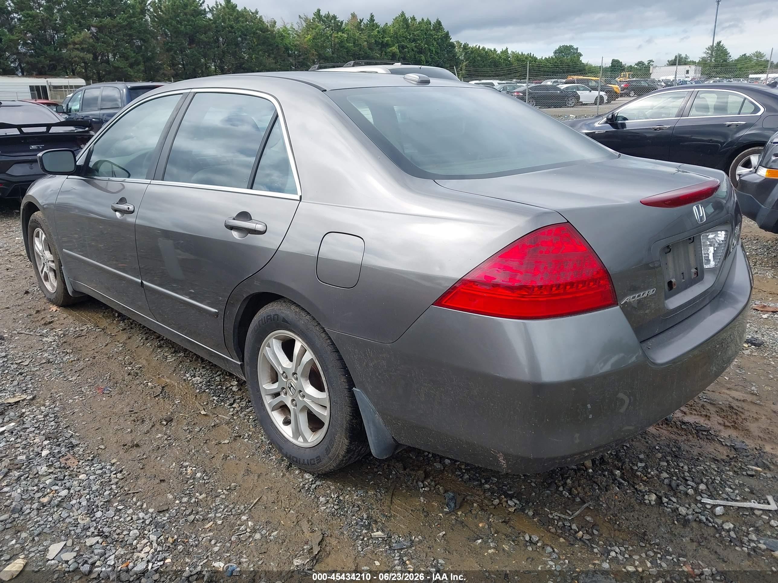 2007 Honda Accord 2.4 Ex Gray vin: 1HGCM56757A020236