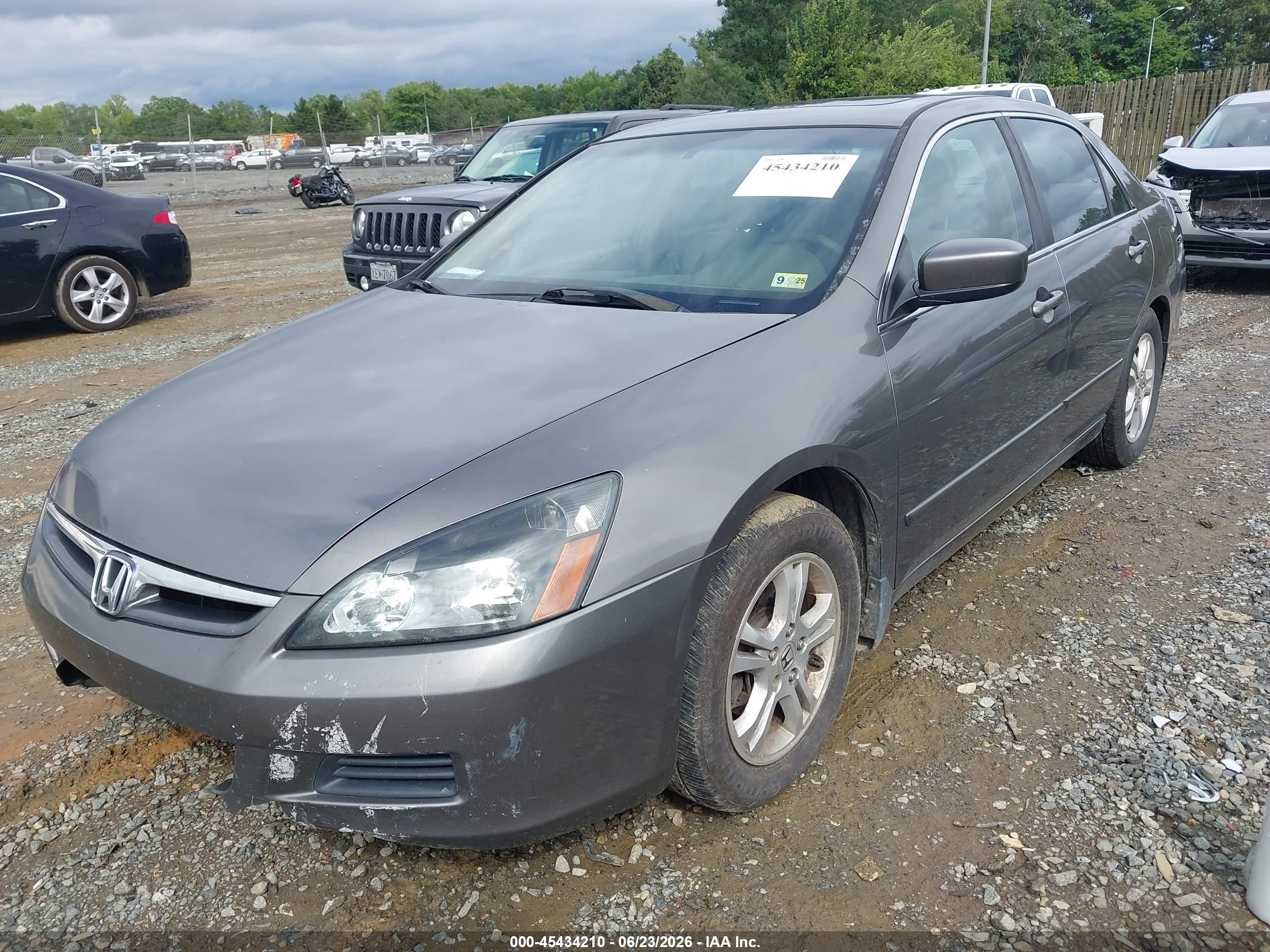 2007 Honda Accord 2.4 Ex Gray vin: 1HGCM56757A020236