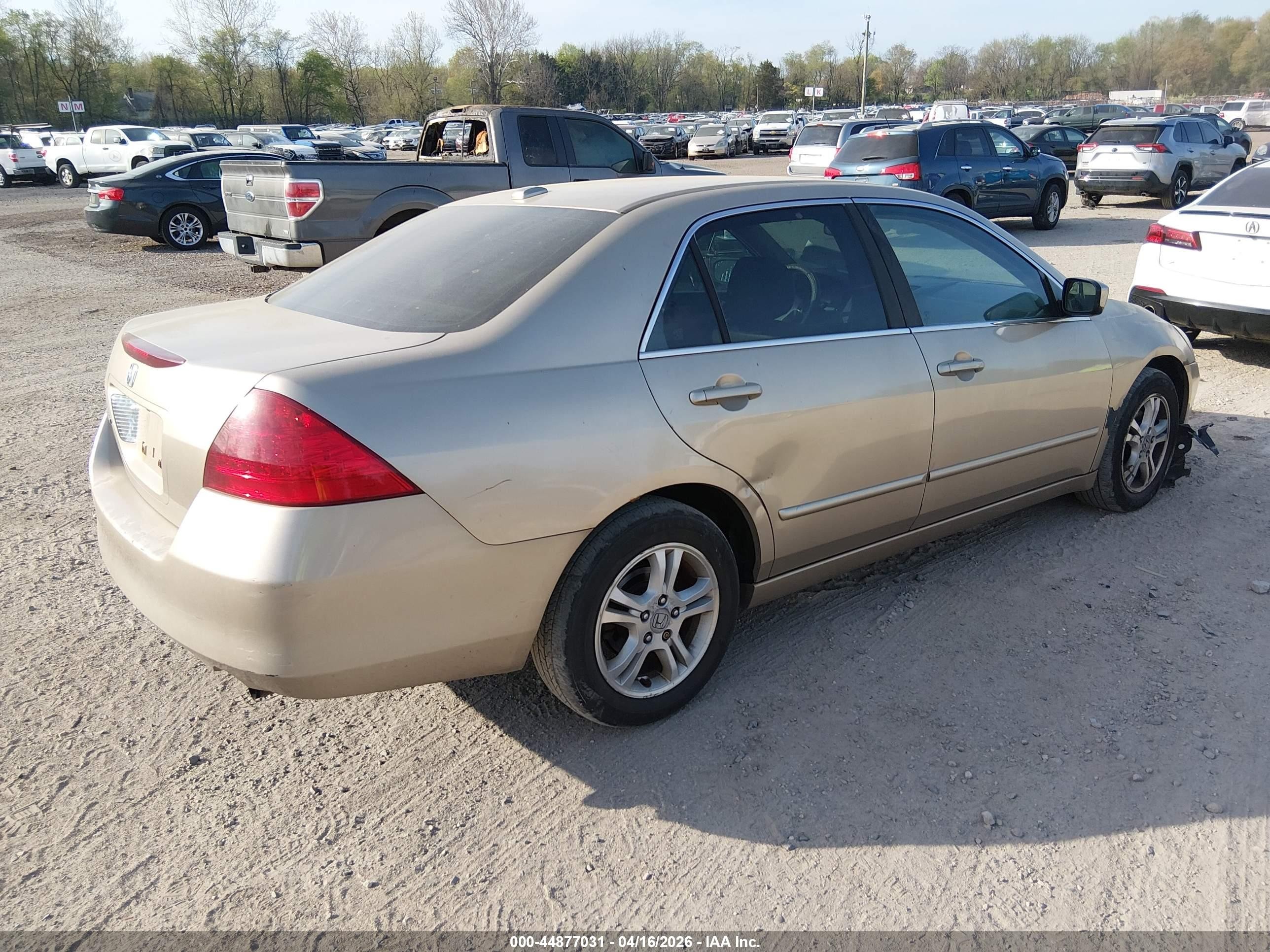 2007 Honda Accord 2.4 Ex Champagne vin: 1HGCM56757A150629