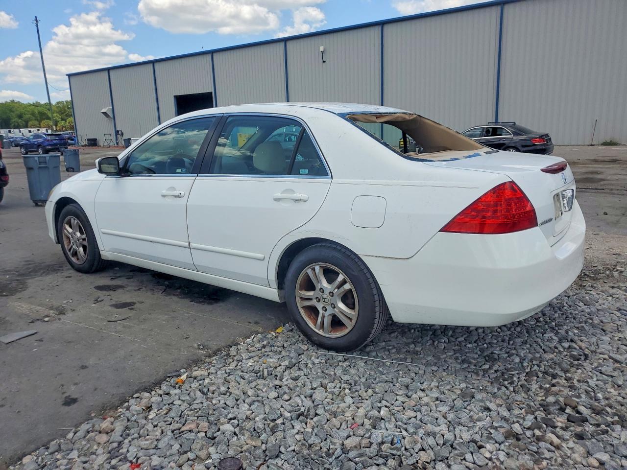 2007 Honda Accord Ex White vin: 1HGCM56757A215382