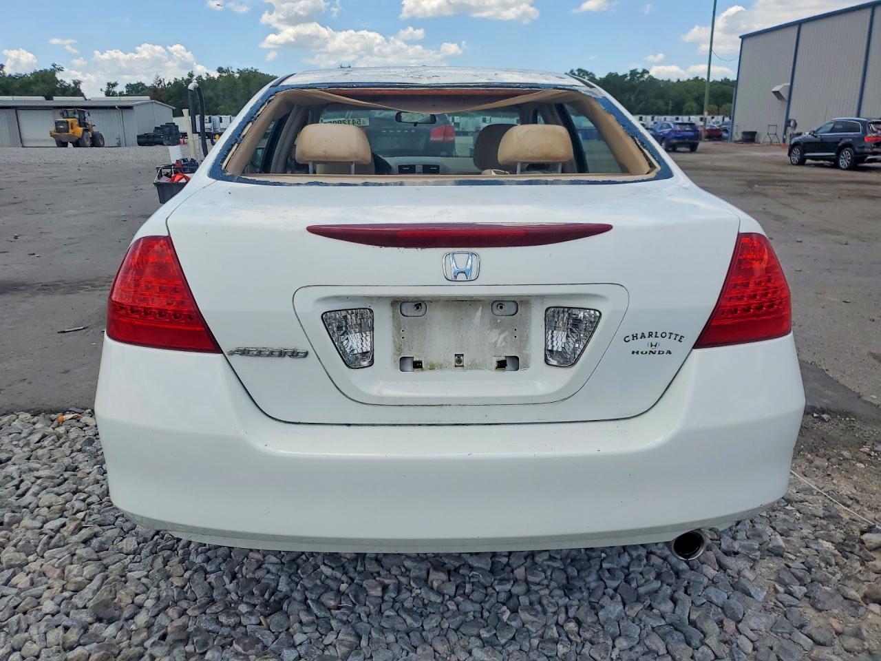 2007 Honda Accord Ex White vin: 1HGCM56757A215382
