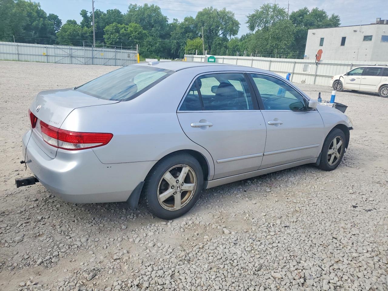 2004 Honda Accord Ex Silver vin: 1HGCM56764A073085