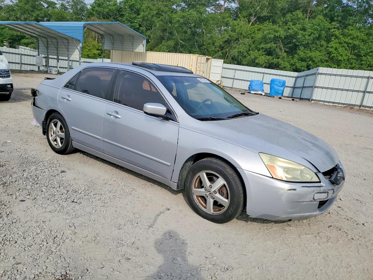 2005 Honda Accord Silver vin: 1HGCM56765A023594