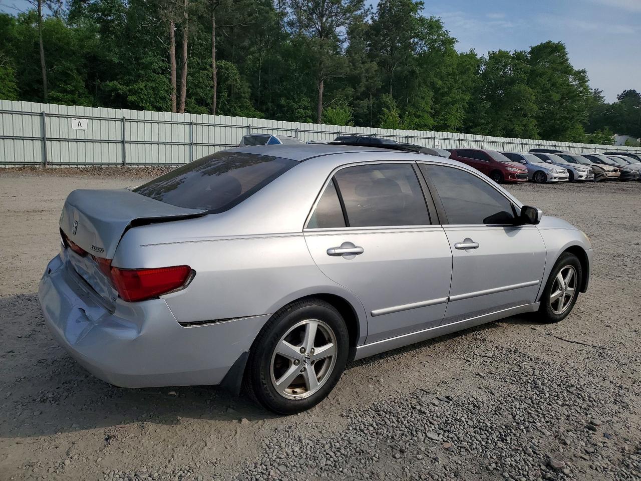 2005 Honda Accord Silver vin: 1HGCM56765A023594