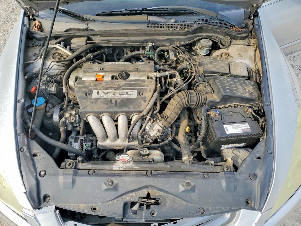 2005 Honda Accord Silver vin: 1HGCM56765A023594