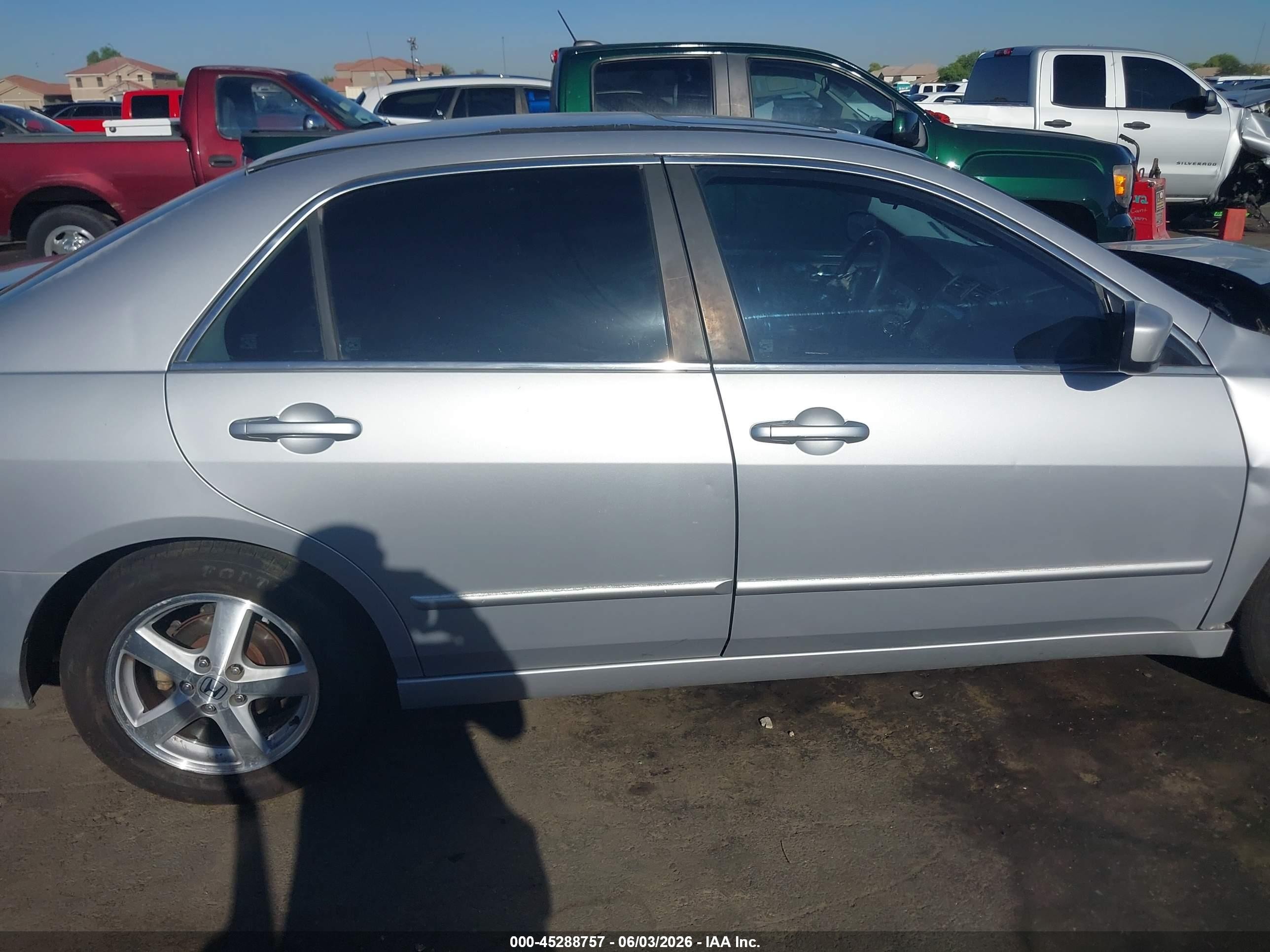 2005 Honda Accord 2.4 Ex Silver vin: 1HGCM56765A167131