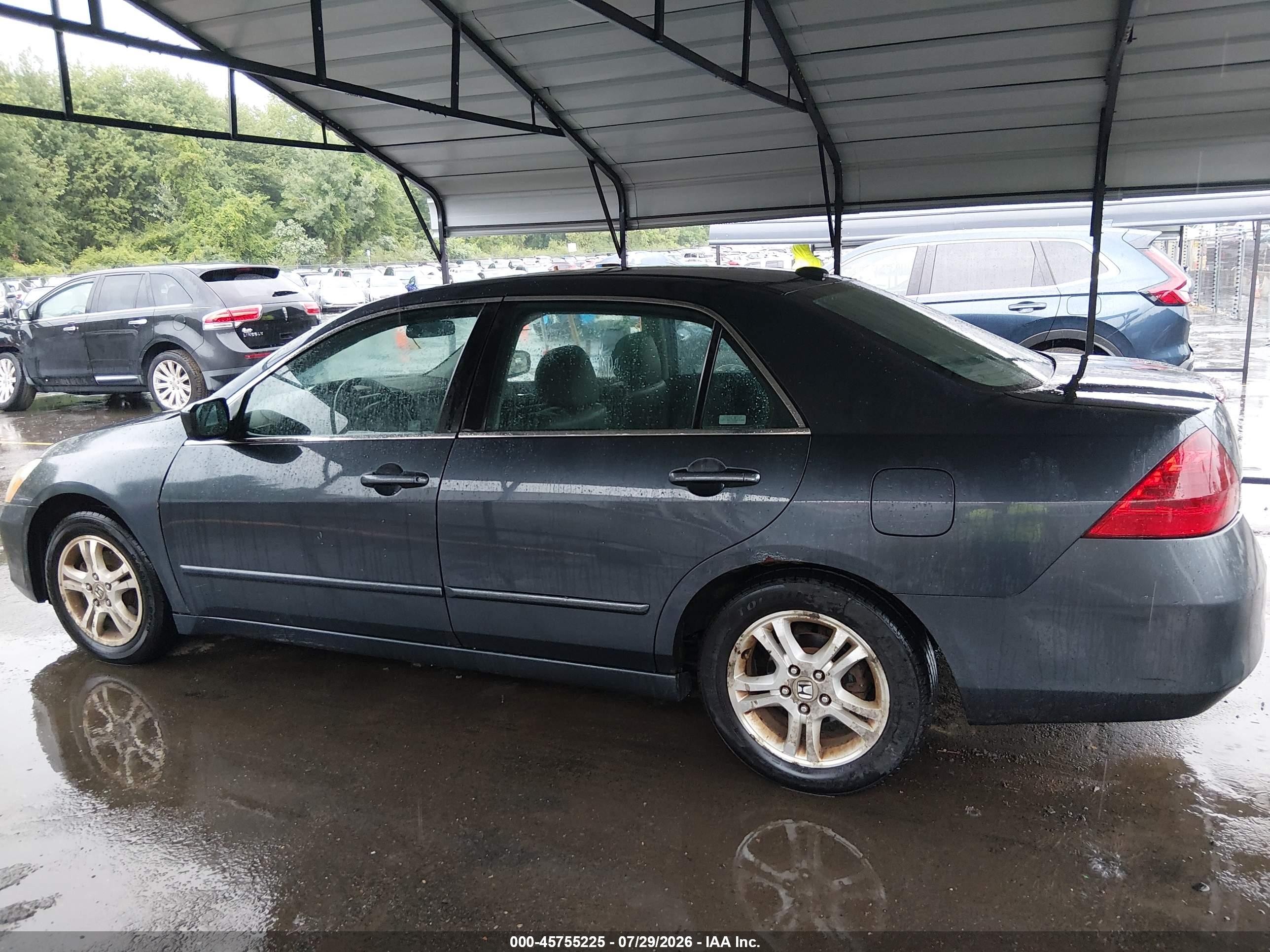 2007 Honda Accord 2.4 Ex Серый vin: 1HGCM56767A057232