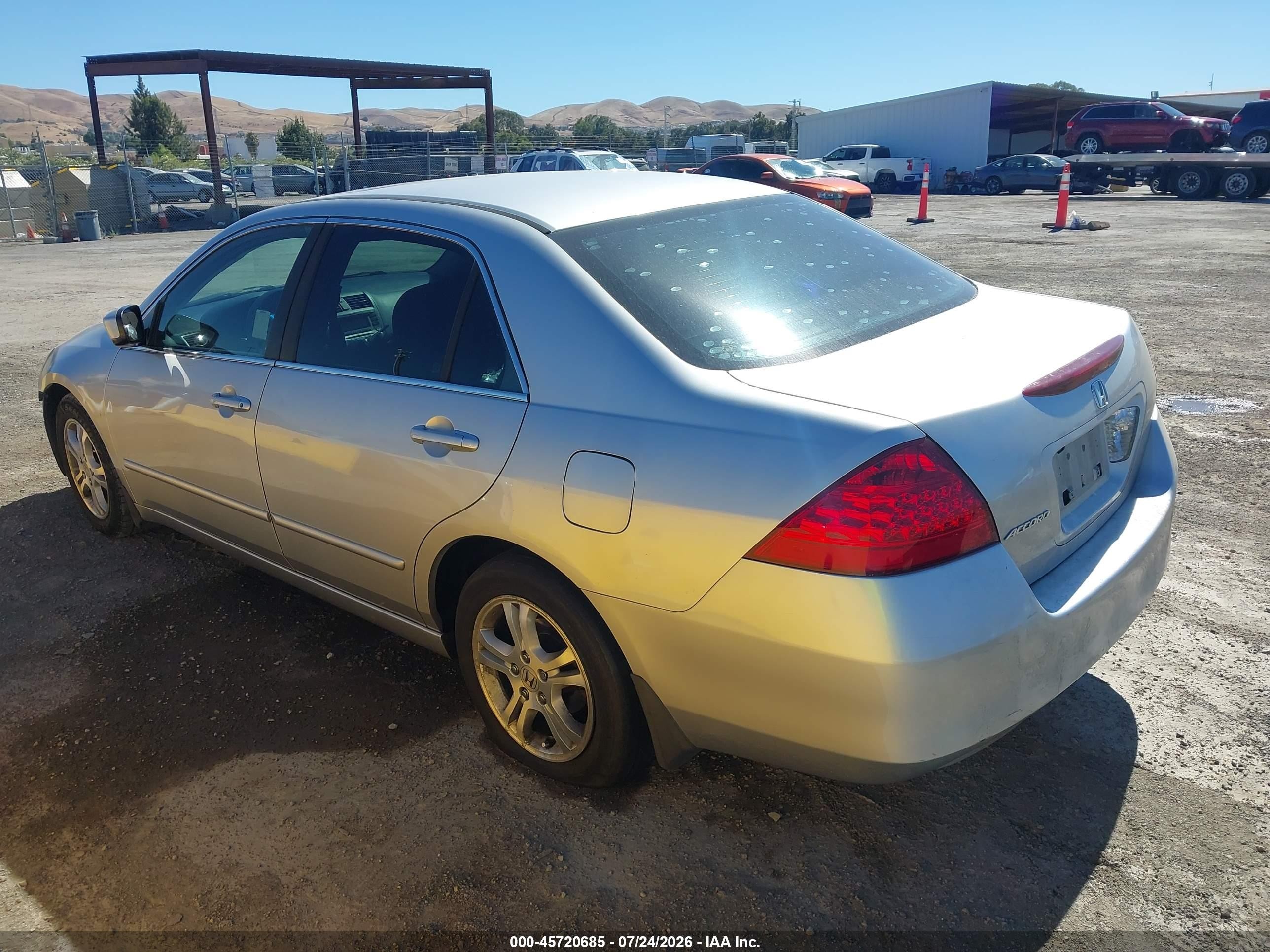 2007 Honda Accord 2.4 Ex Серый vin: 1HGCM56767A112567
