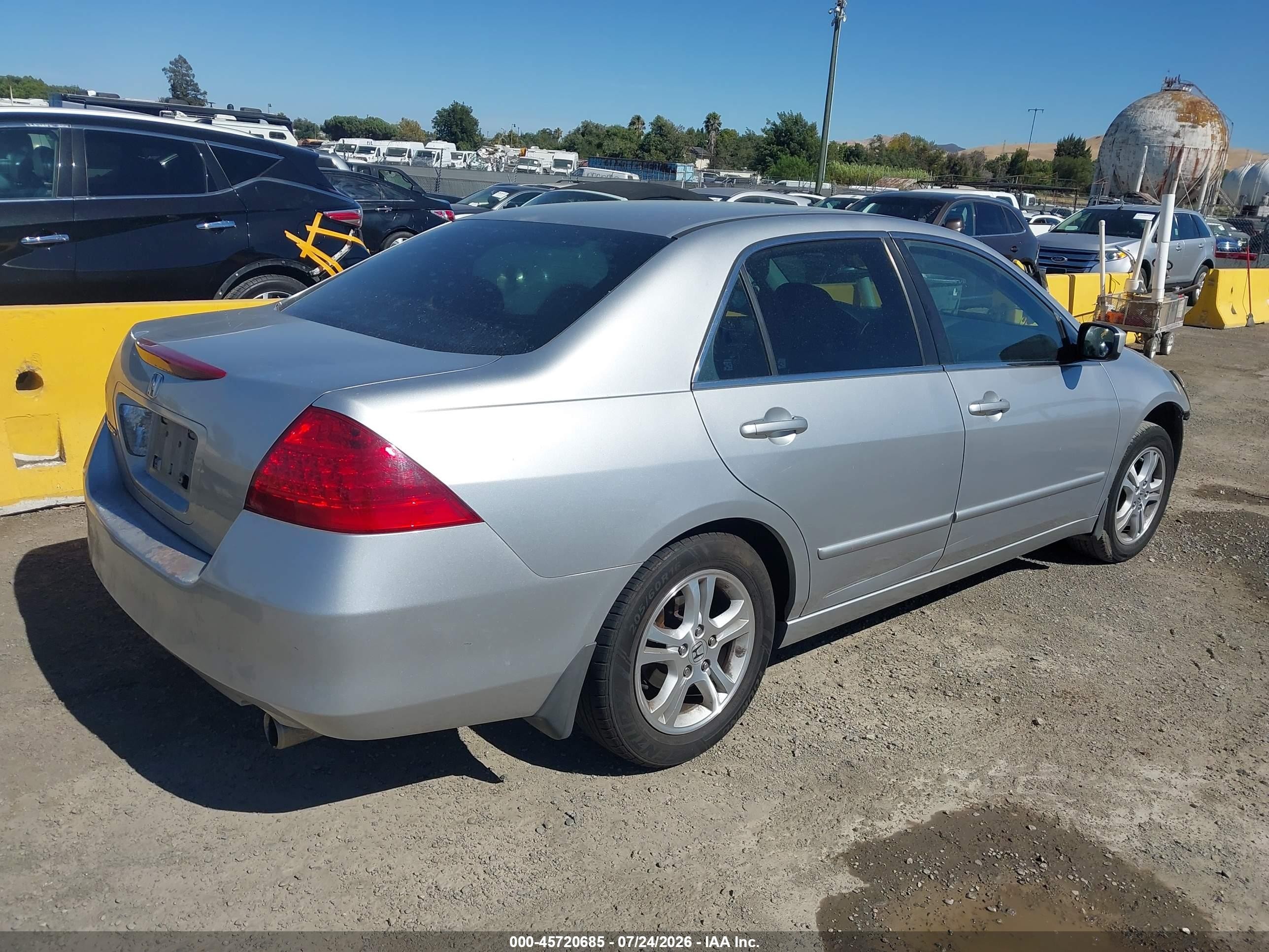 2007 Honda Accord 2.4 Ex Серый vin: 1HGCM56767A112567