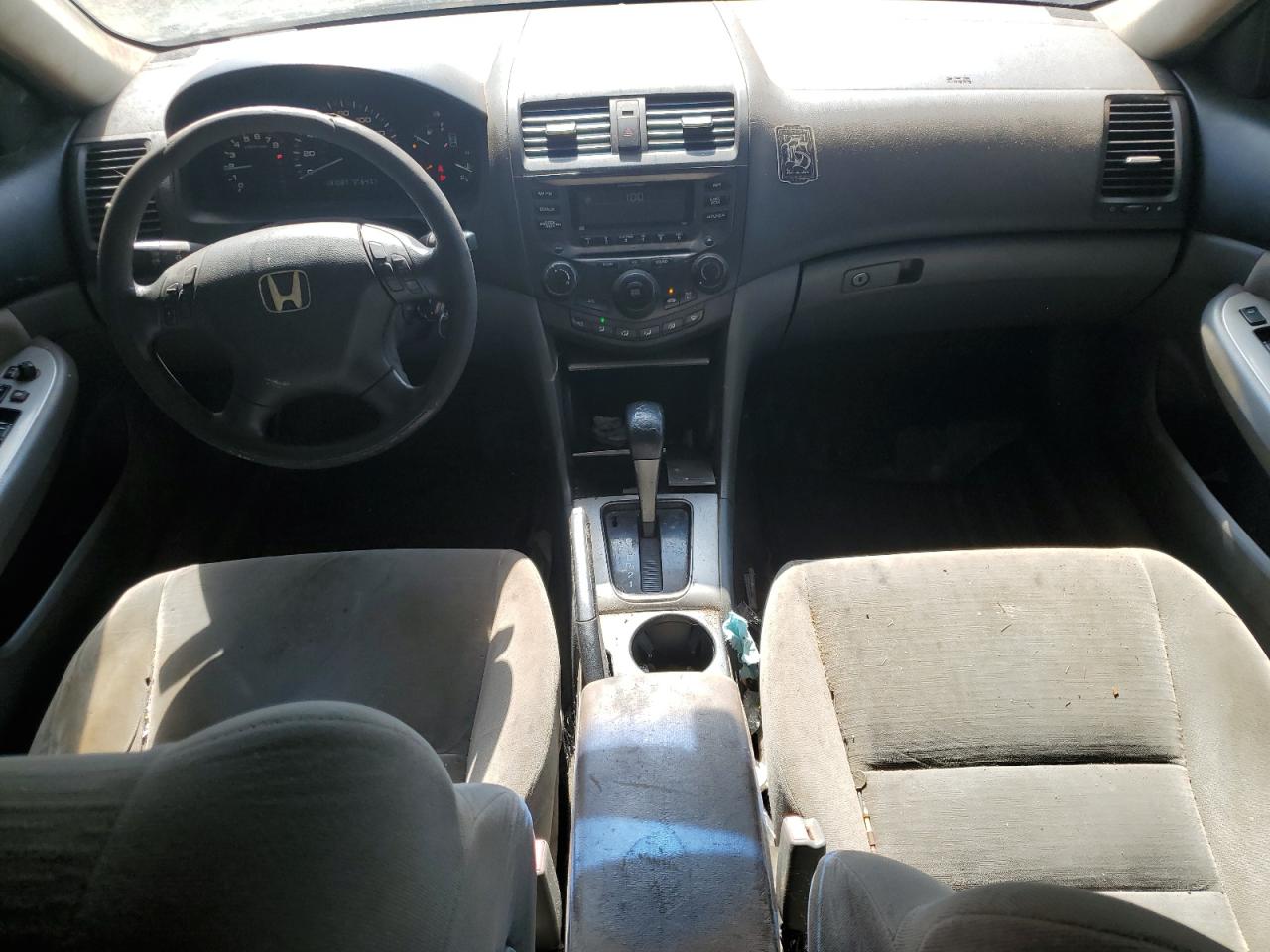 2007 Honda Accord Ex Silver vin: 1HGCM56767A182117 Damage: Front Center Armrest, Worn, Acceptable