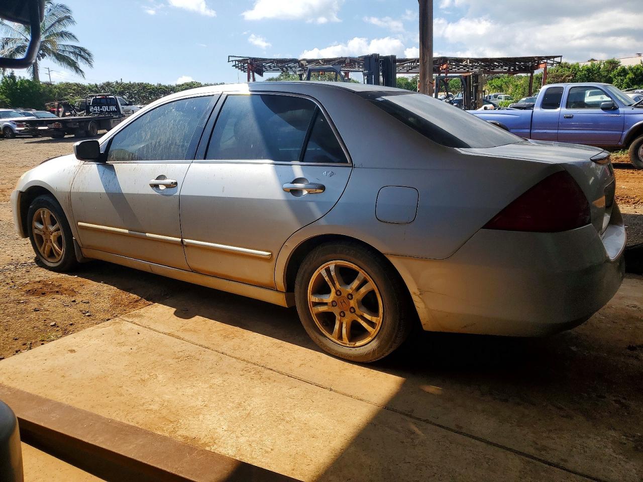 2007 Honda Accord Ex Silver vin: 1HGCM56767A182117