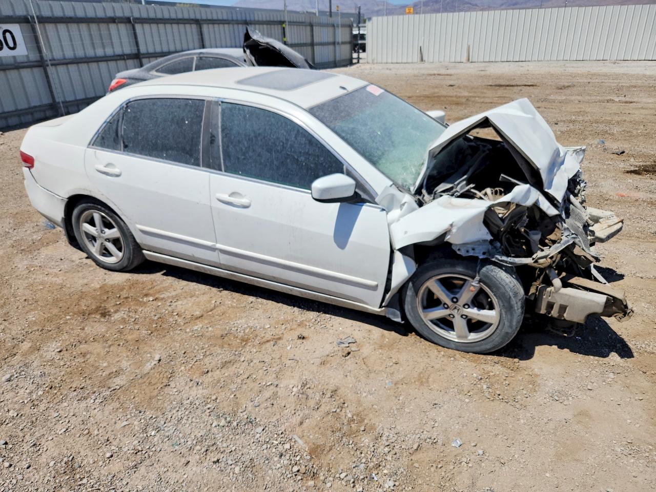 2004 Honda Accord Ex White vin: 1HGCM56774A075797