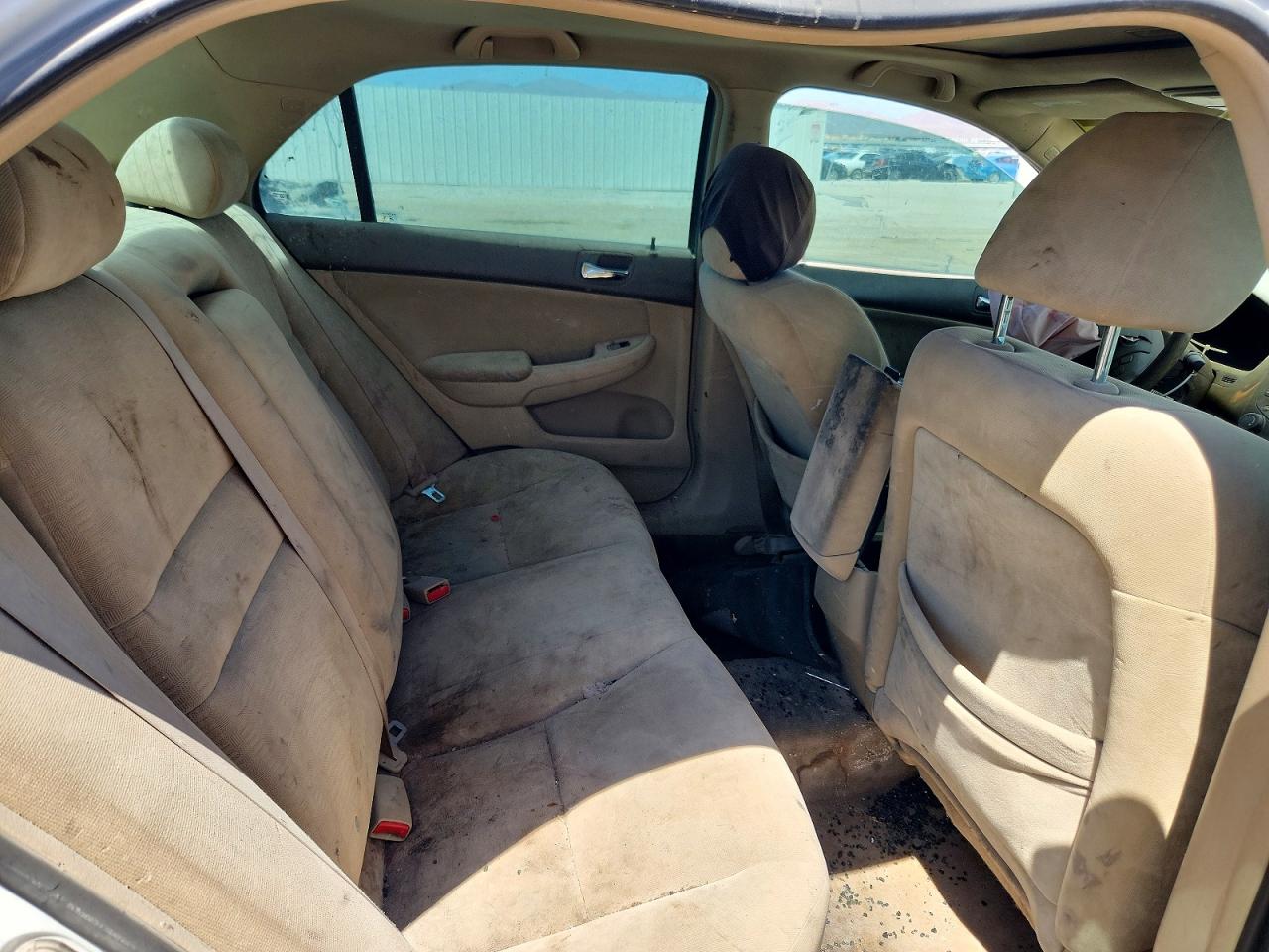 2004 Honda Accord Ex White vin: 1HGCM56774A075797