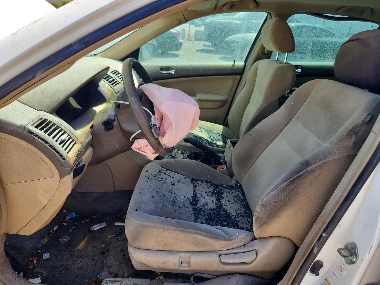 2004 Honda Accord Ex White vin: 1HGCM56774A075797
