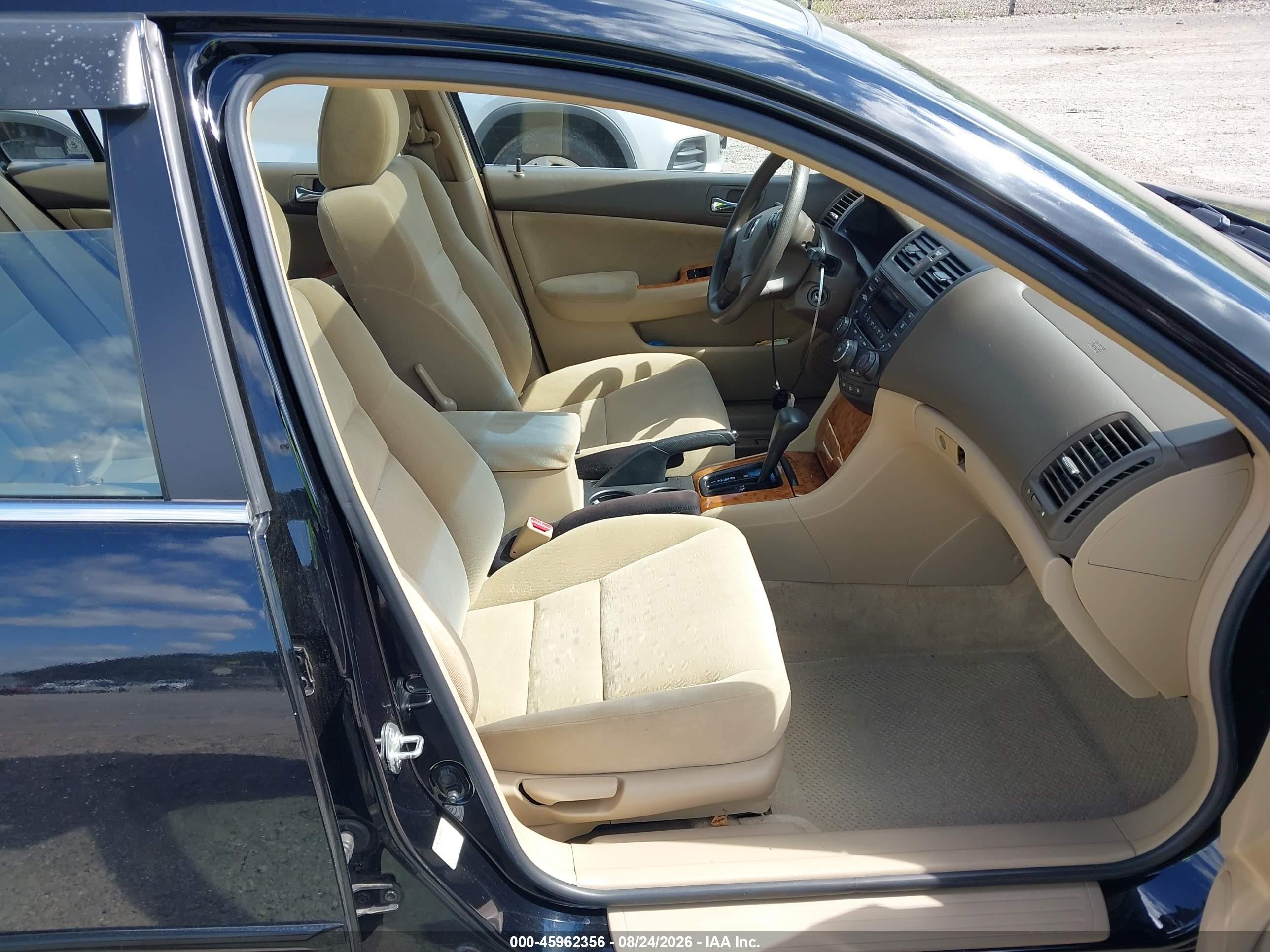 2005 Honda Accord 2.4 Ex Black vin: 1HGCM56775A193317