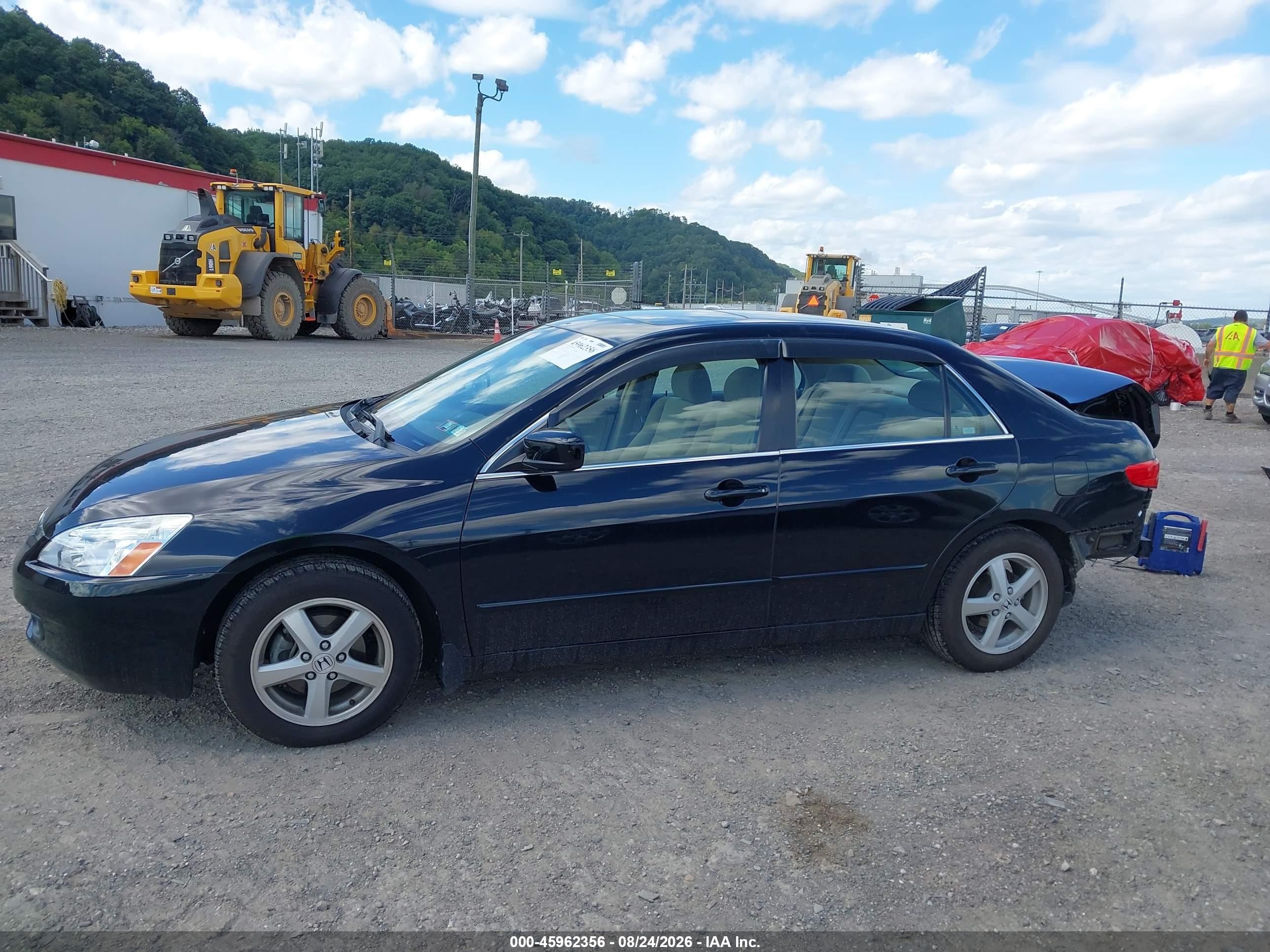 2005 Honda Accord 2.4 Ex Black vin: 1HGCM56775A193317