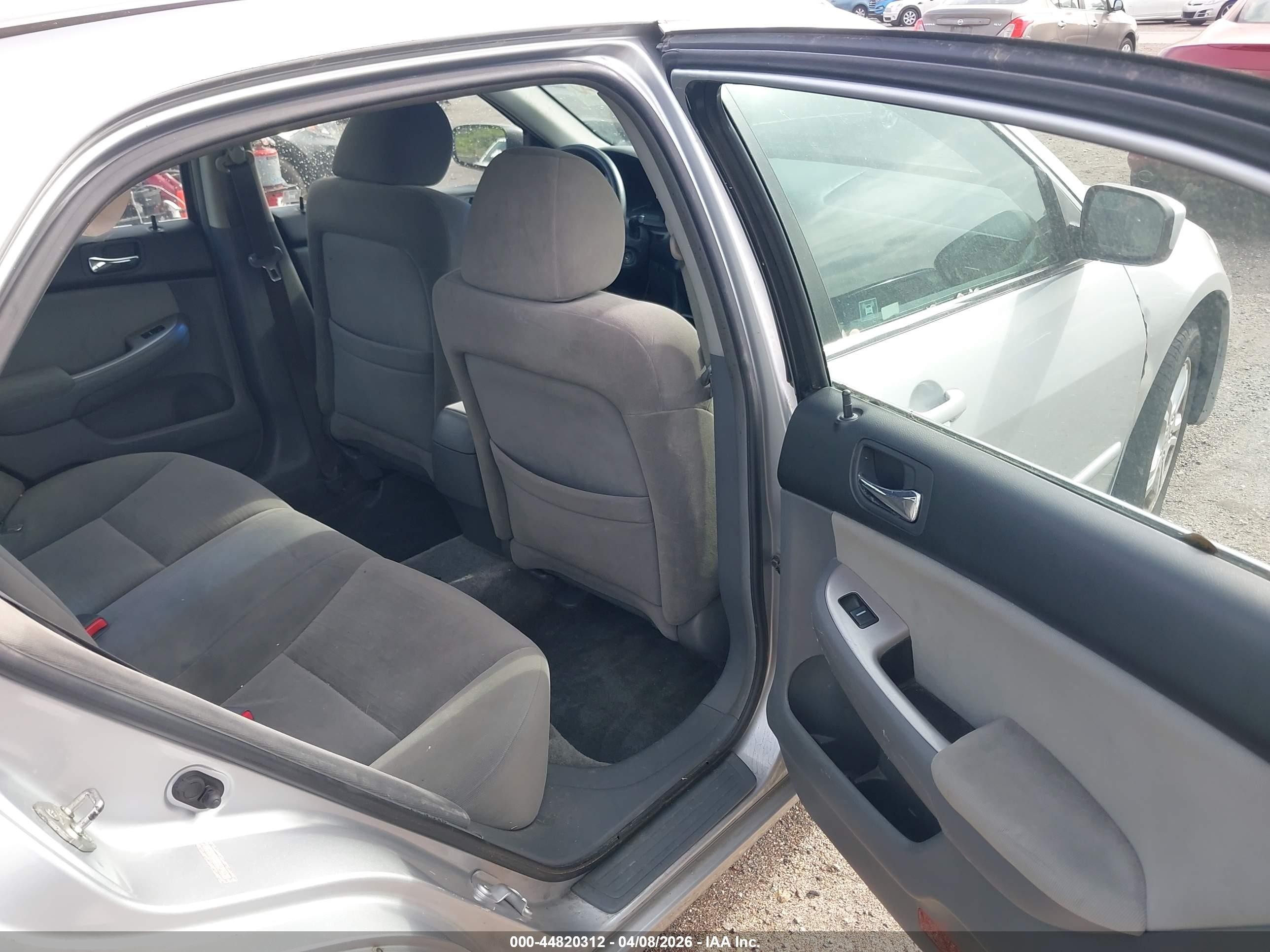 2007 Honda Accord 2.4 Ex Silver vin: 1HGCM56777A226187