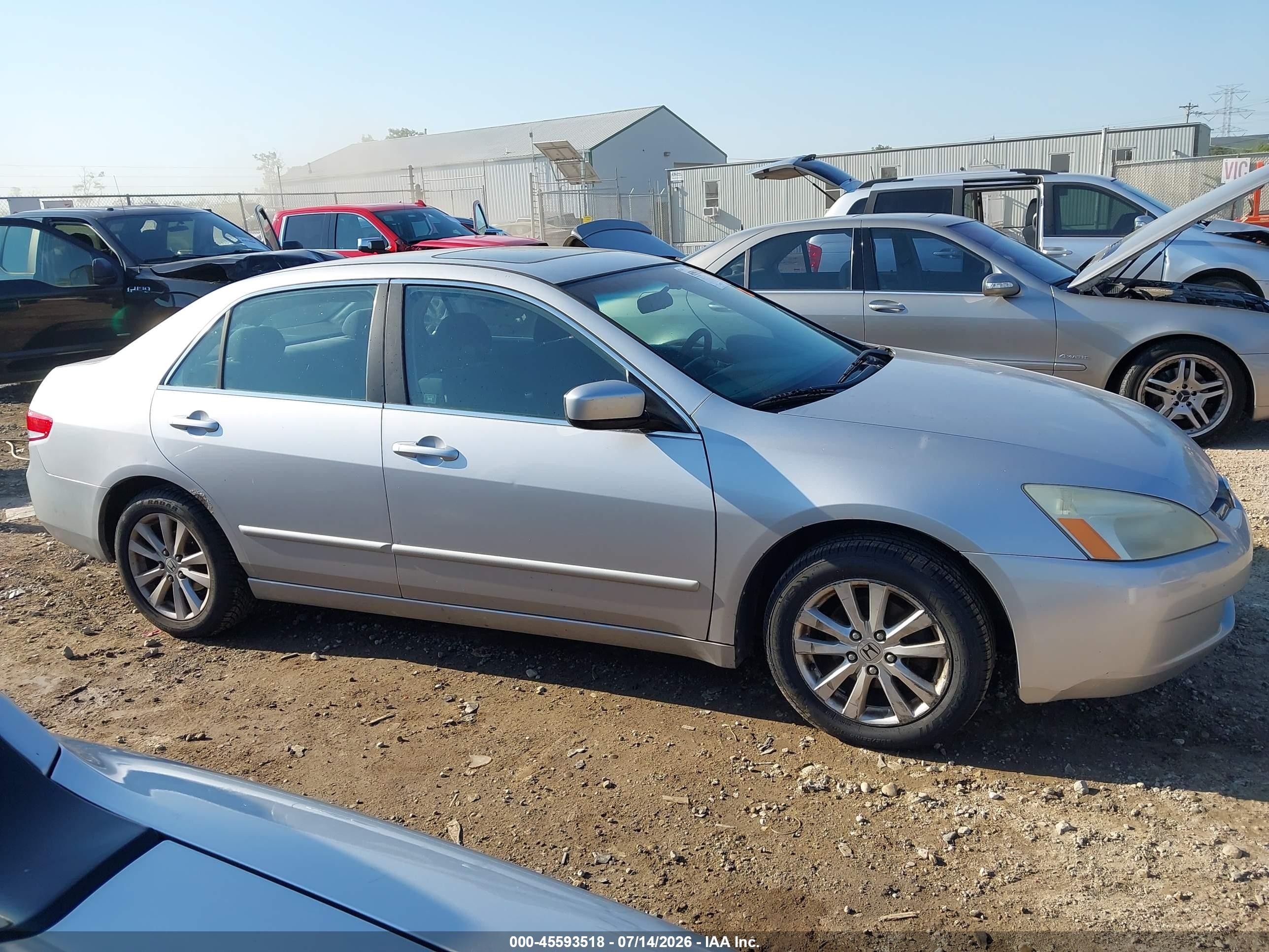 2004 Honda Accord 2.4 Ex Серебряный vin: 1HGCM56794A109836