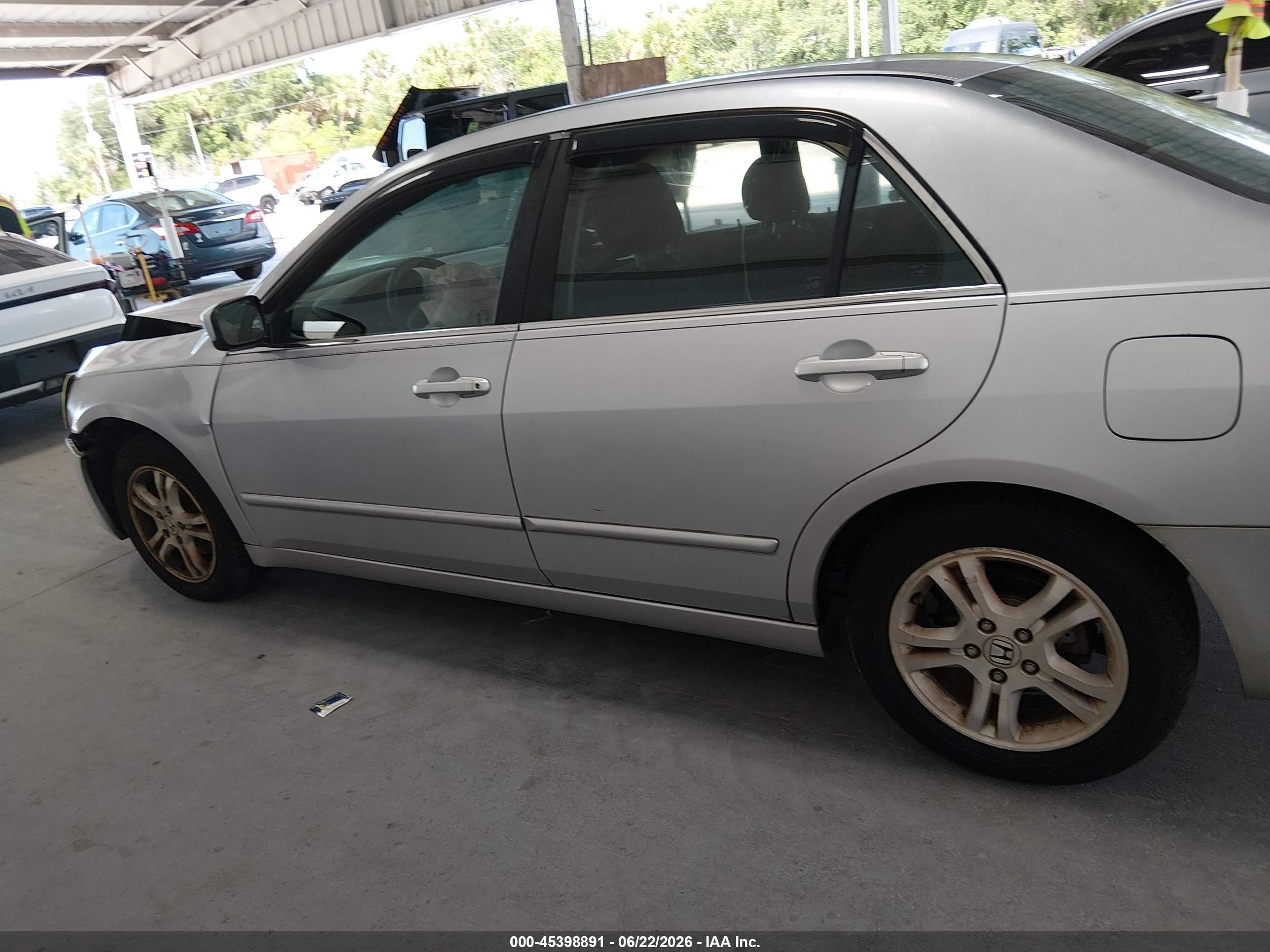 2006 Honda Accord 2.4 Ex Silver vin: 1HGCM56796A007648