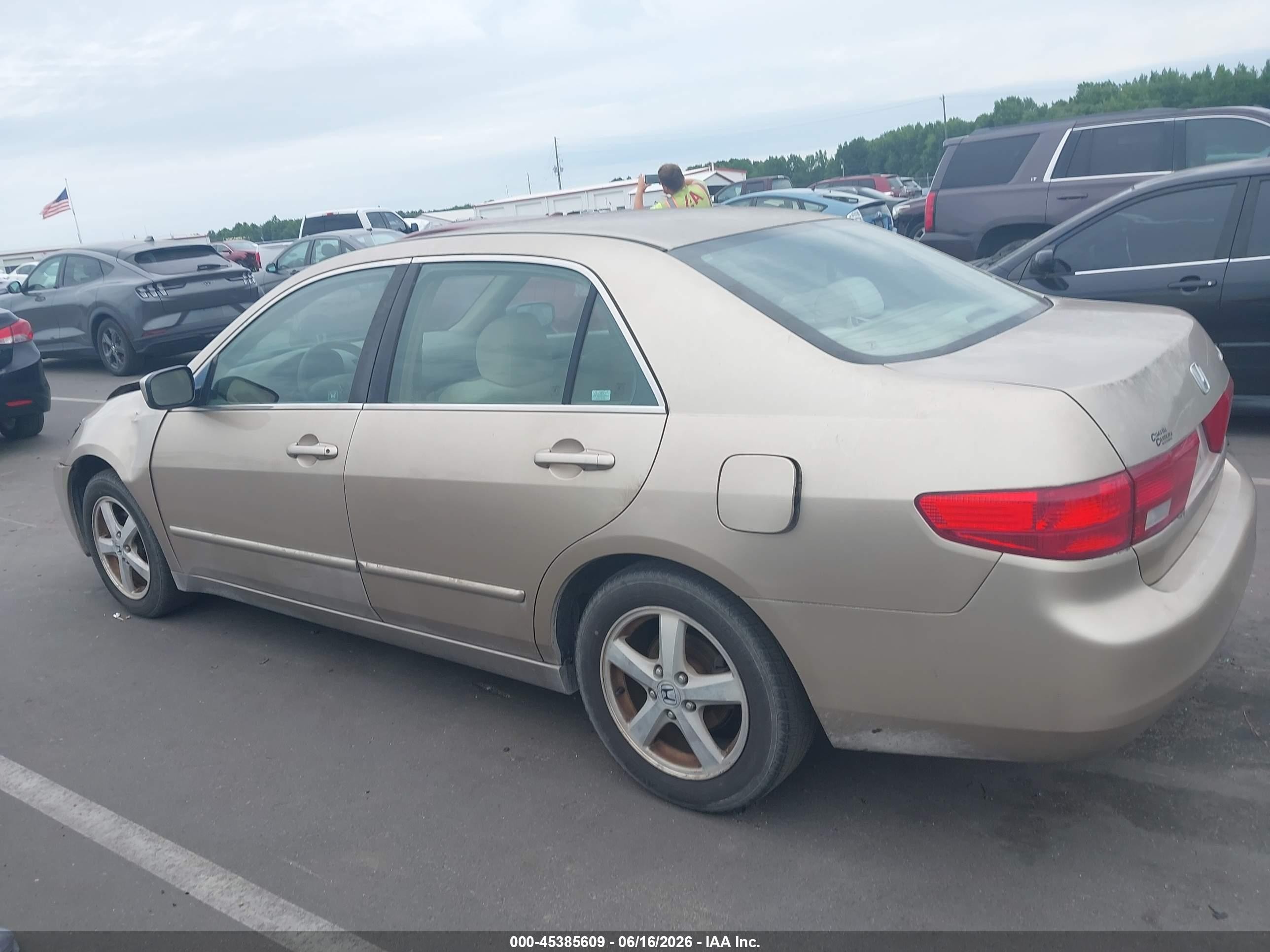 2005 Honda Accord 2.4 Ex Champagne vin: 1HGCM567X5A053228