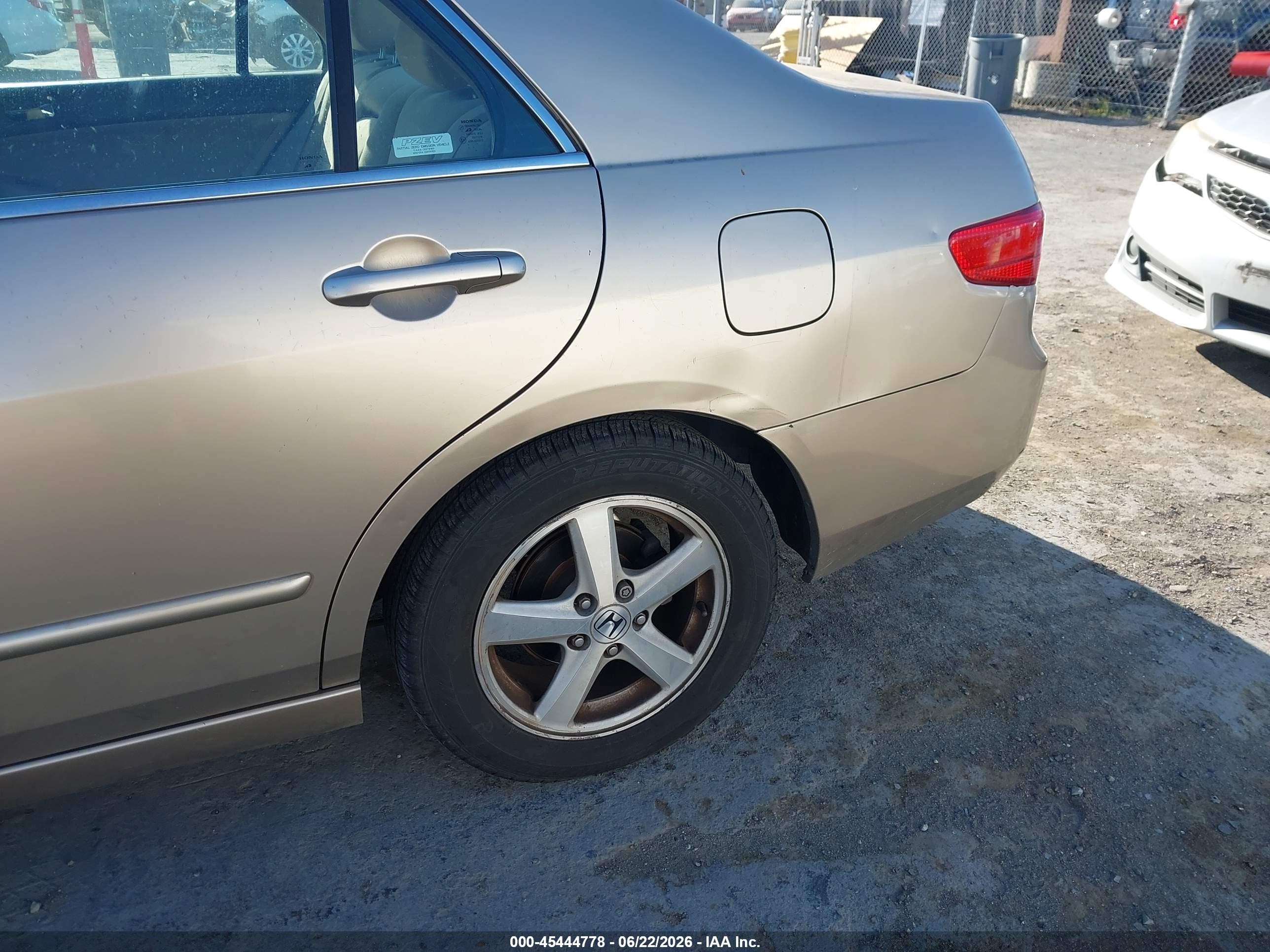 2005 Honda Accord 2.4 Ex Gold vin: 1HGCM567X5A128137
