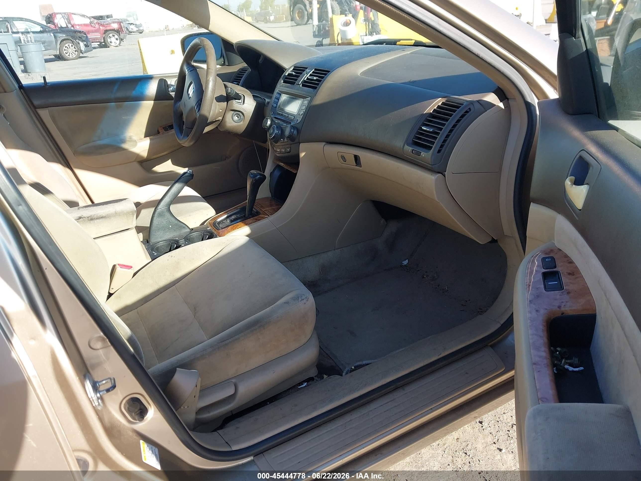 2005 Honda Accord 2.4 Ex Gold vin: 1HGCM567X5A128137