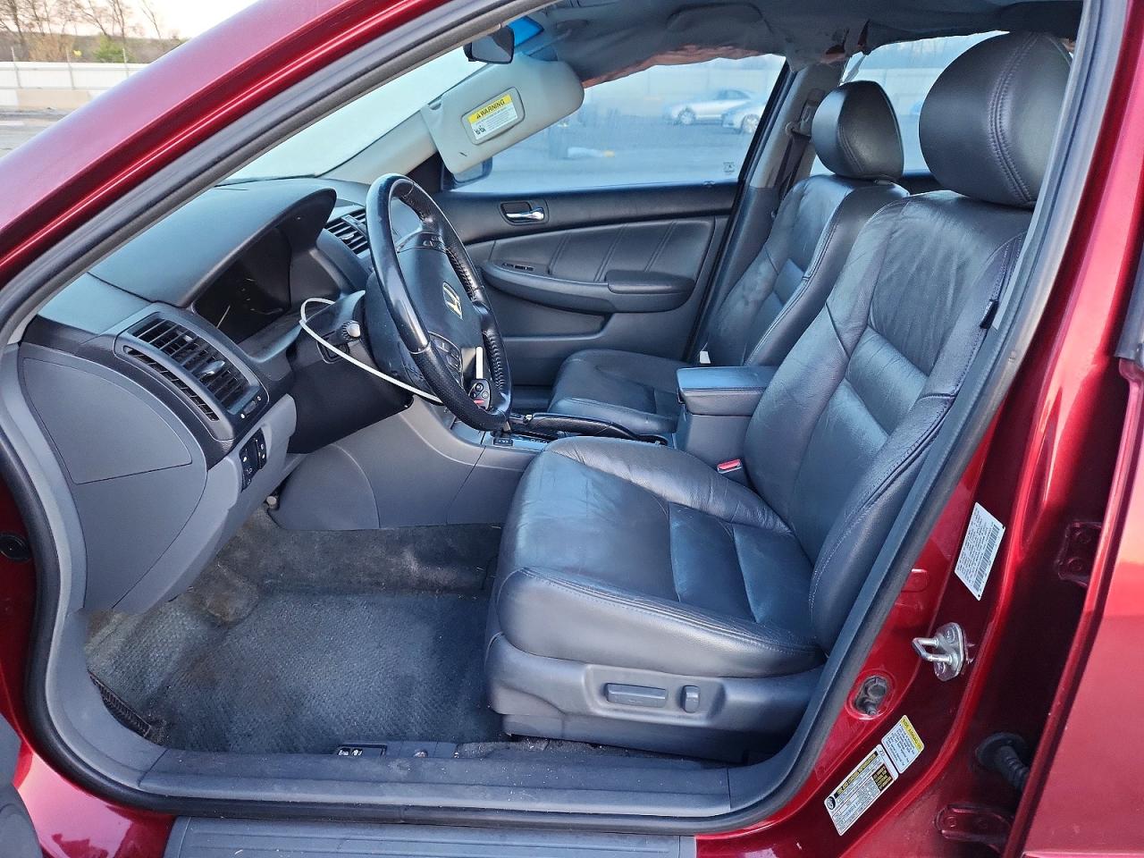 2006 Honda Accord Red vin: 1HGCM567X6A159034
